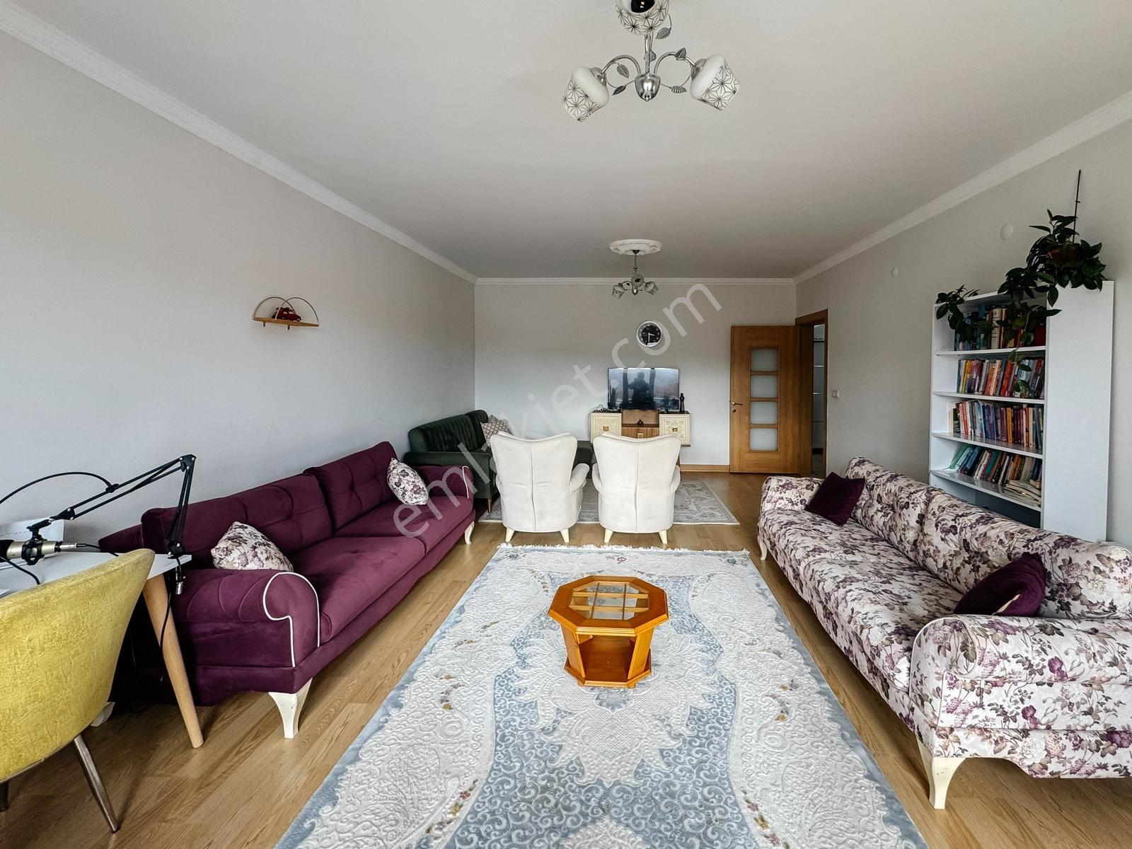 Kanlıca Toki'de Satılık 3+1 Ebeveyn Banyolu Daire — fotoğraf 5