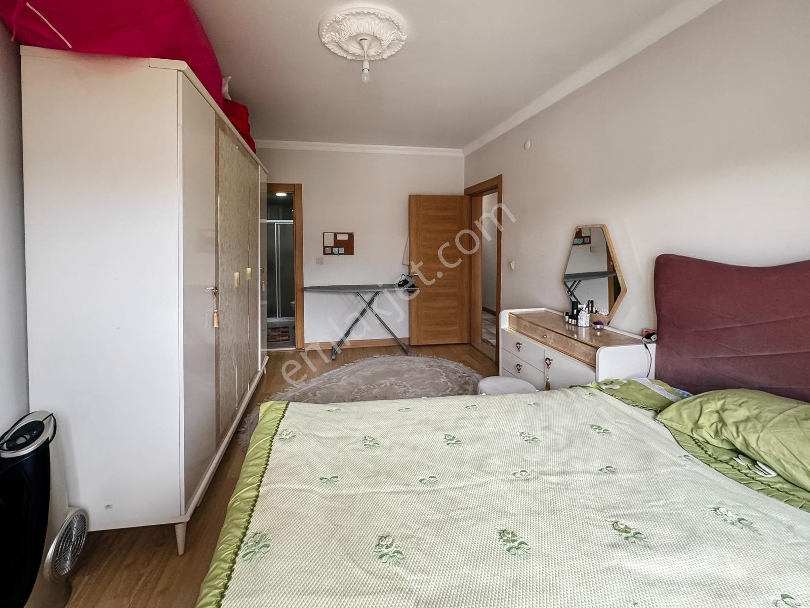Kanlıca Toki'de Satılık 3+1 Ebeveyn Banyolu Daire — fotoğraf 10