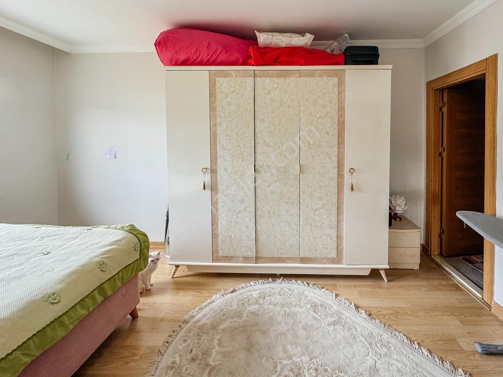 Kanlıca Toki'de Satılık 3+1 Ebeveyn Banyolu Daire — fotoğraf 12