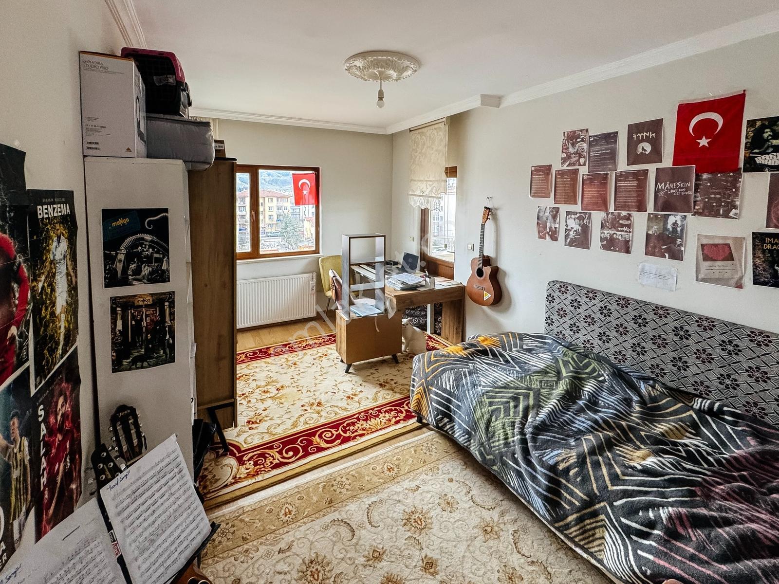 Kanlıca Toki'de Satılık 3+1 Ebeveyn Banyolu Daire — fotoğraf 17