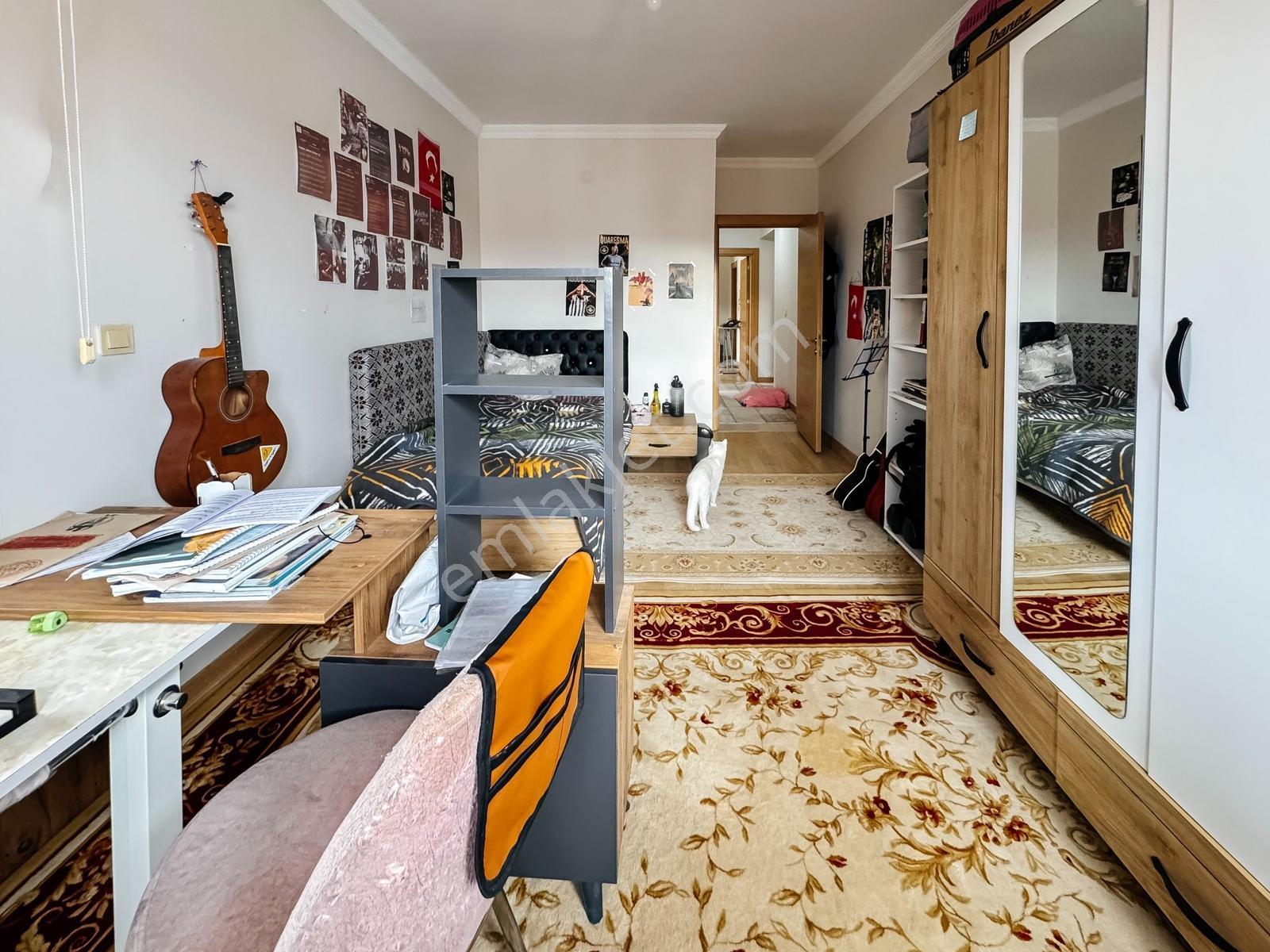 Kanlıca Toki'de Satılık 3+1 Ebeveyn Banyolu Daire — fotoğraf 19