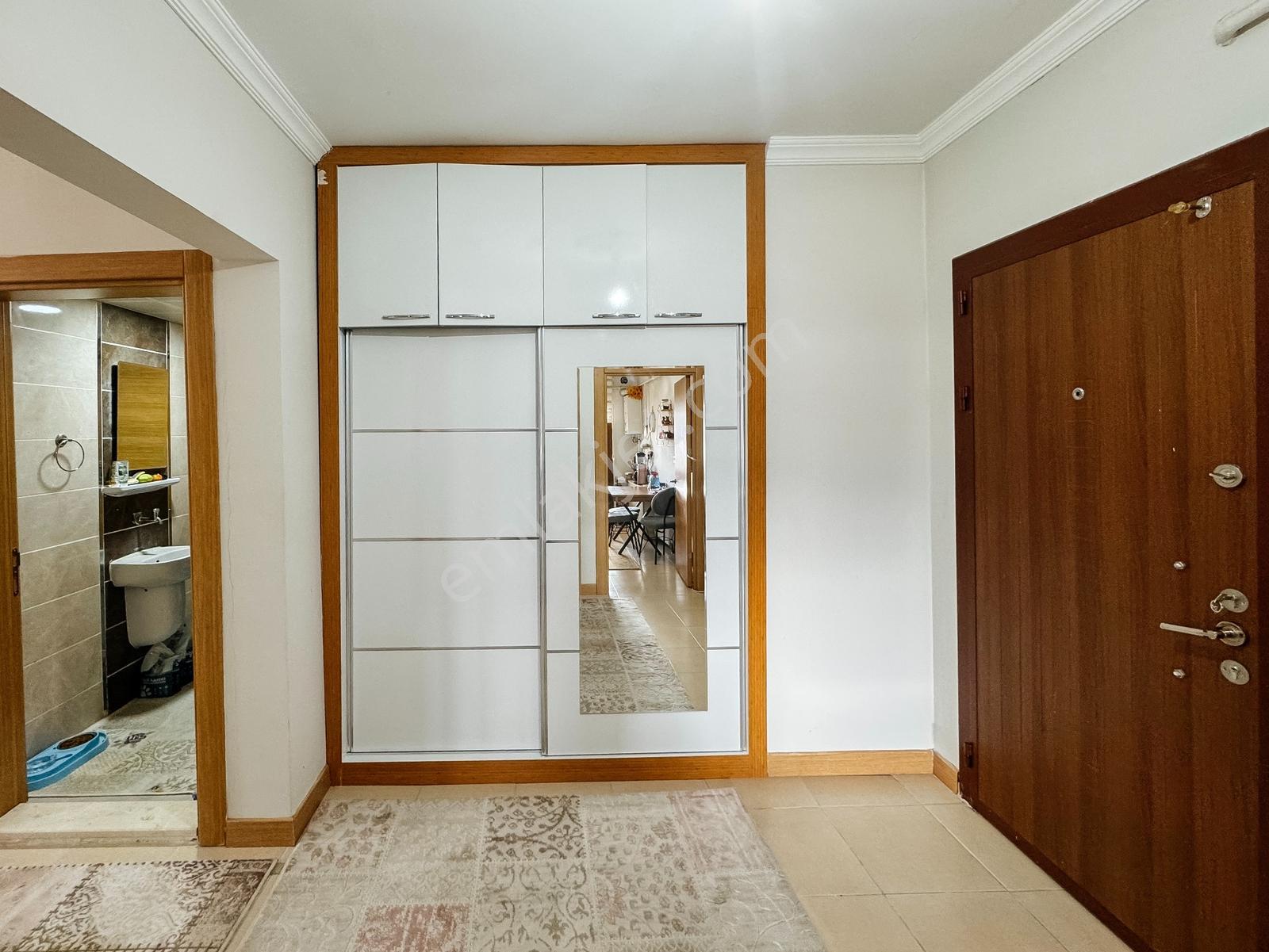 Kanlıca Toki'de Satılık 3+1 Ebeveyn Banyolu Daire — fotoğraf 21