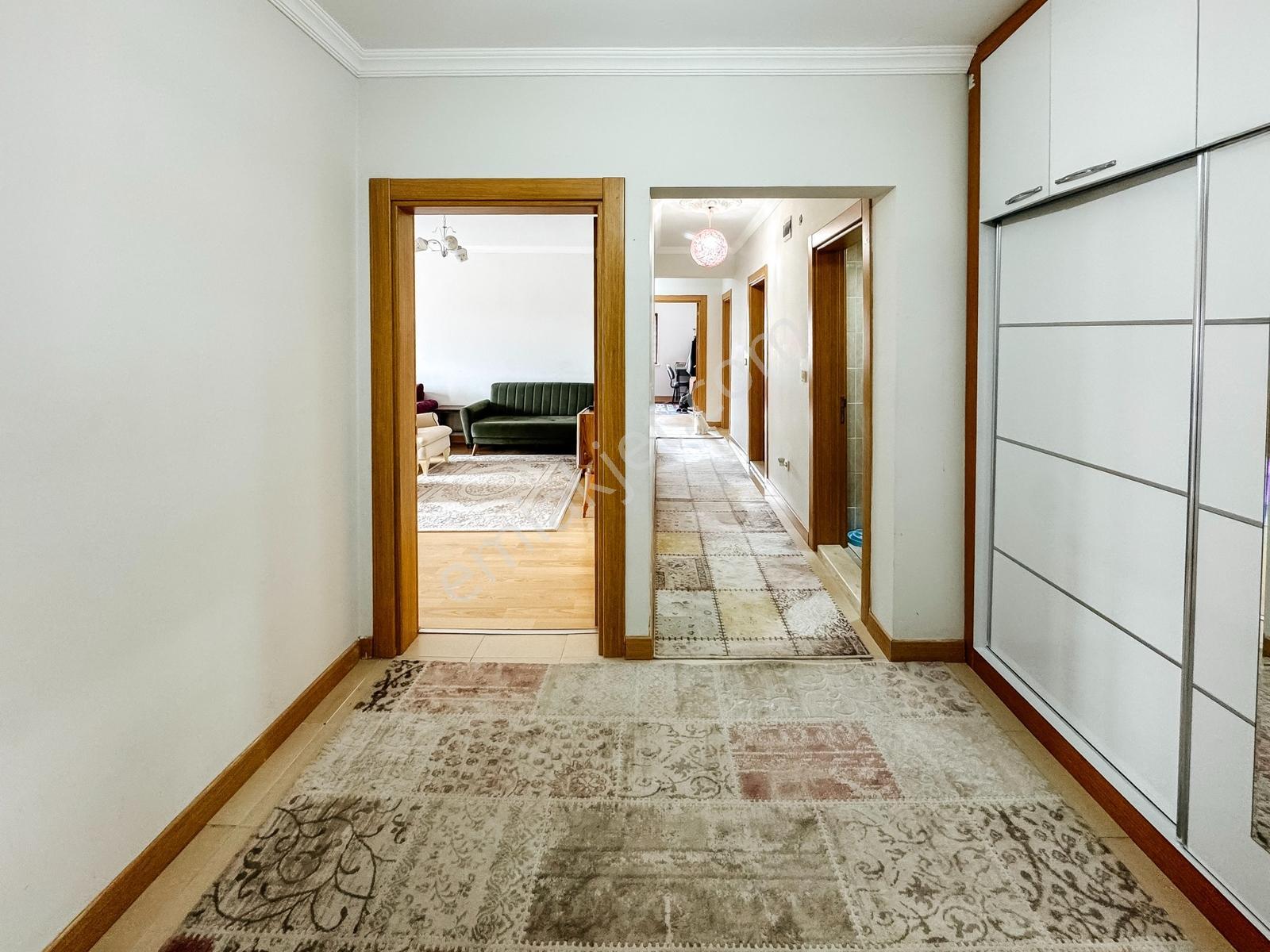 Kanlıca Toki'de Satılık 3+1 Ebeveyn Banyolu Daire — fotoğraf 38