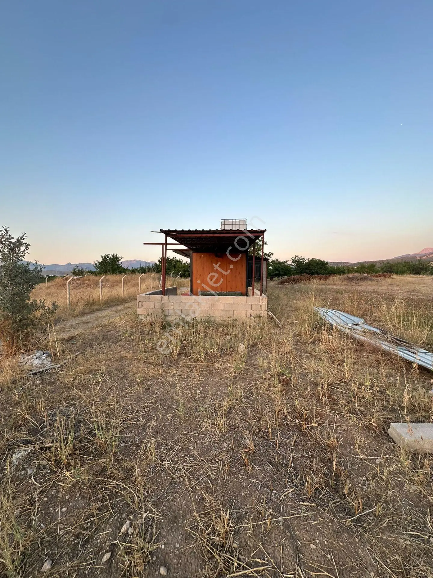Ulukışla Darboğaz'da Doğa Manzaralı Satılık 551 M² Tarla — fotoğraf 4