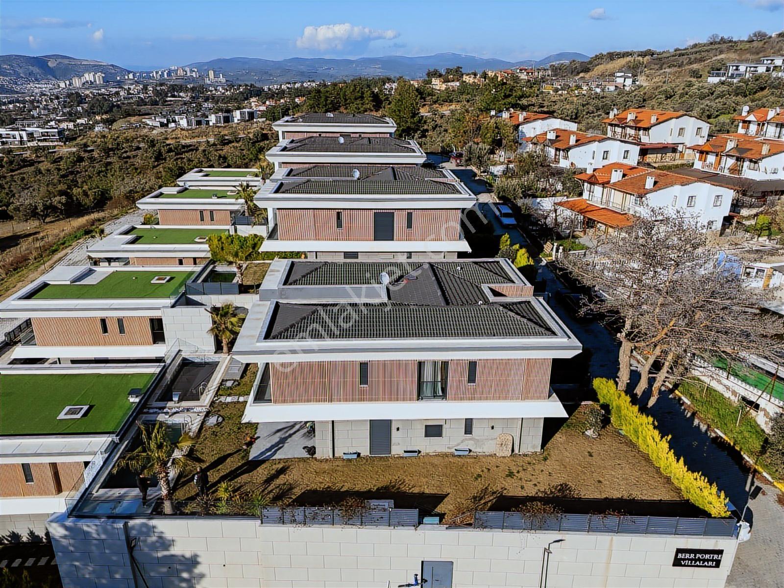 Kuşadası Soğucak'ta Deniz Manzaralı Yanyana 2 Villa Şok Fiyata — fotoğraf 3