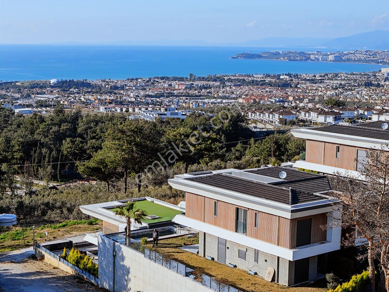 Kuşadası Soğucak'ta Deniz Manzaralı Yanyana 2 Villa Şok Fiyata — fotoğraf 7