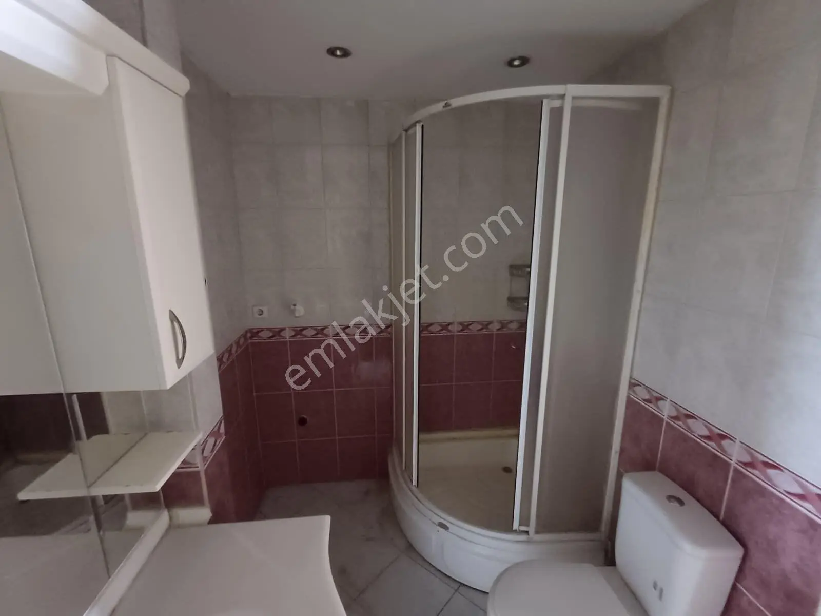 Hoşdere Caddesinde Yukarı Ayrancı Ön Cephe Katta Asansörlü Manzaralı 3+1 Satılık Daire — fotoğraf 27