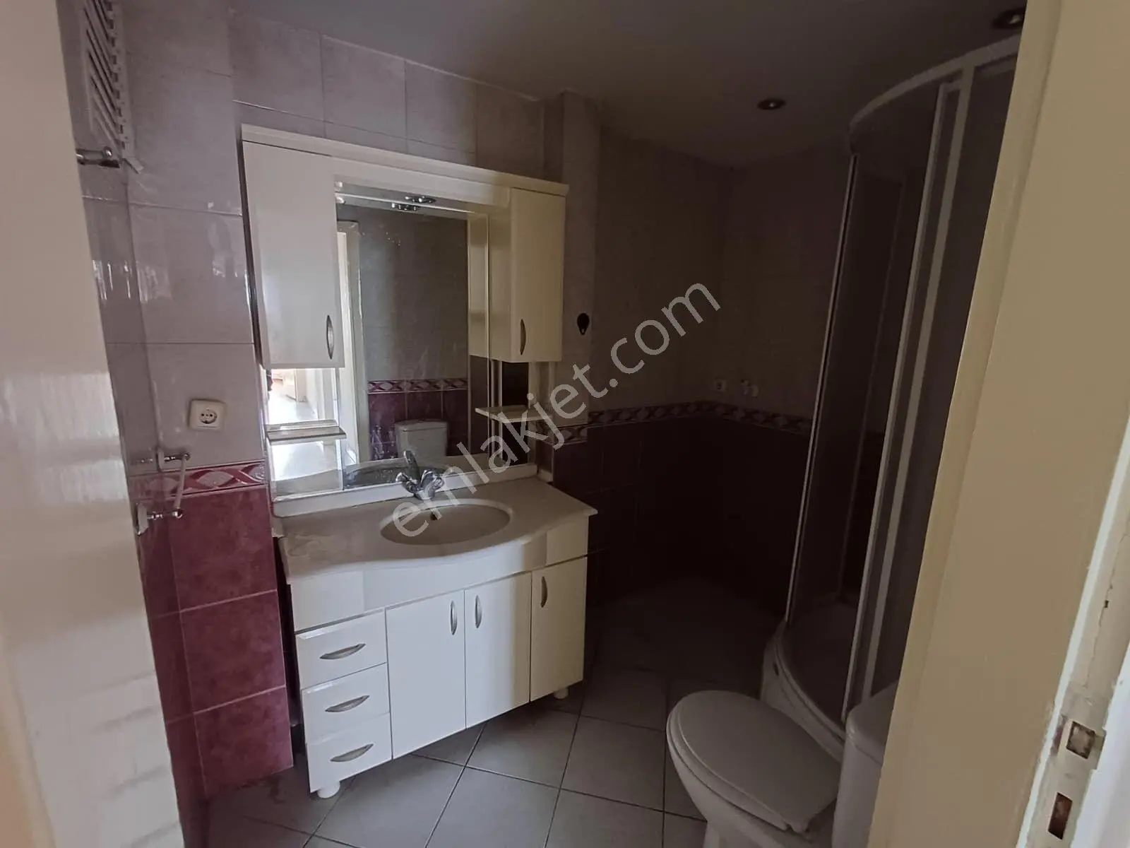 Hoşdere Caddesinde Yukarı Ayrancı Ön Cephe Katta Asansörlü Manzaralı 3+1 Satılık Daire — fotoğraf 29