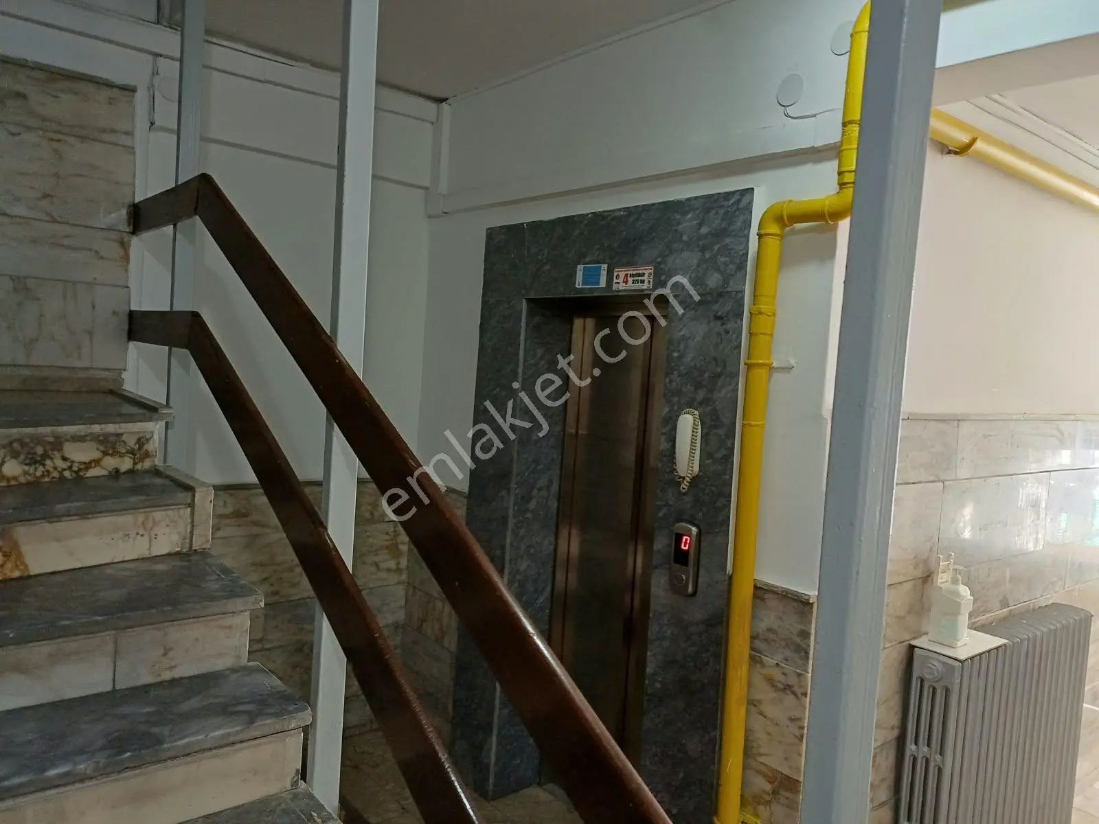 Hoşdere Caddesinde Yukarı Ayrancı Ön Cephe Katta Asansörlü Manzaralı 3+1 Satılık Daire — fotoğraf 31