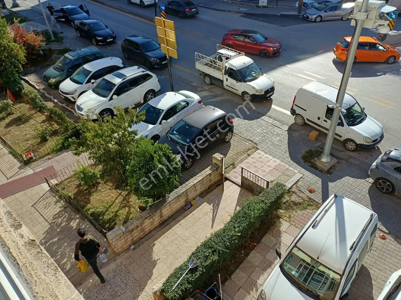 Hoşdere Caddesinde Yukarı Ayrancı Ön Cephe Katta Asansörlü Manzaralı 3+1 Satılık Daire — fotoğraf 35