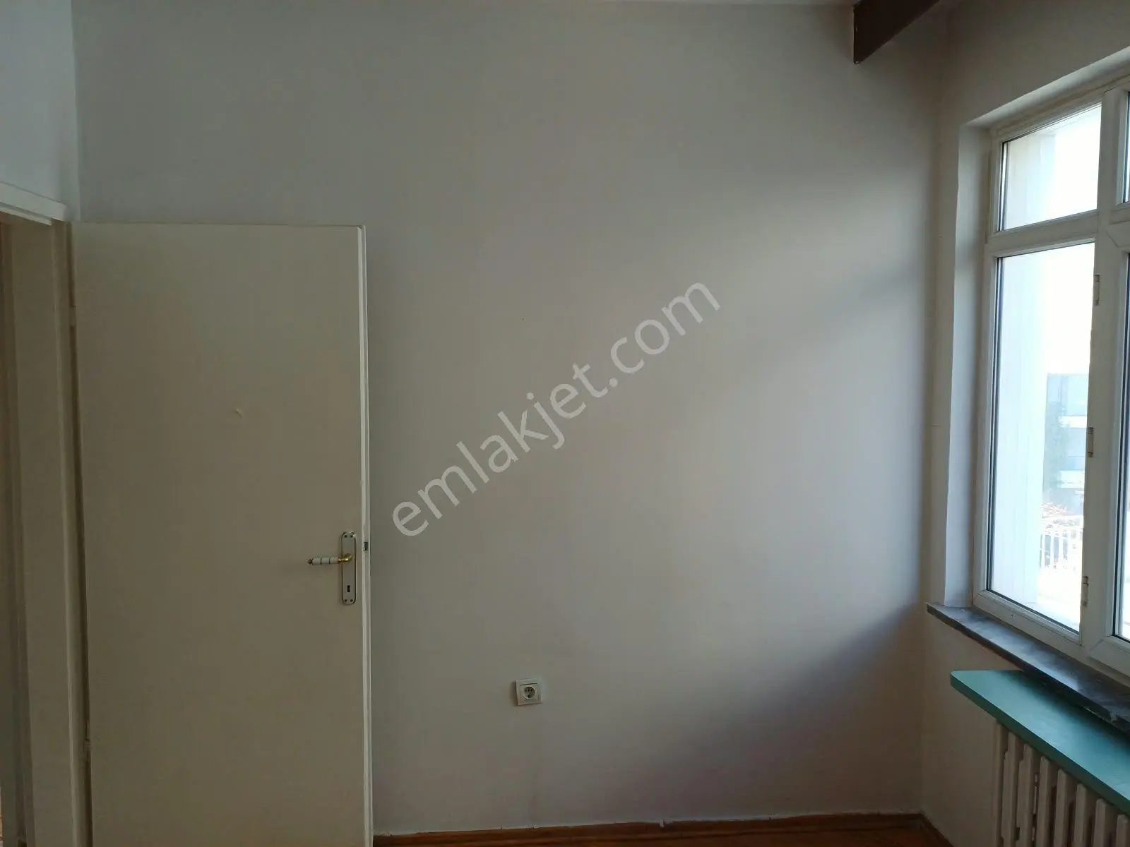 Hoşdere Caddesinde Yukarı Ayrancı Ön Cephe Katta Asansörlü Manzaralı 3+1 Satılık Daire — fotoğraf 37
