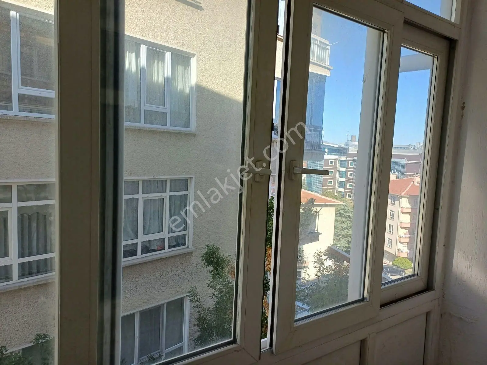 Hoşdere Caddesinde Yukarı Ayrancı Ön Cephe Katta Asansörlü Manzaralı 3+1 Satılık Daire — fotoğraf 45