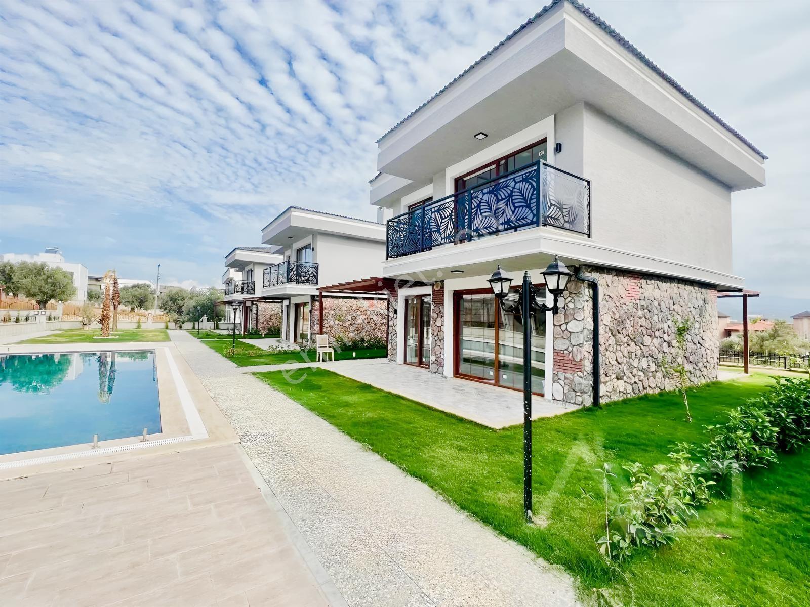 Avcı'dan Denize 300mt Tam Müstakil Havuzlu Fırsat Villa — fotoğraf 3