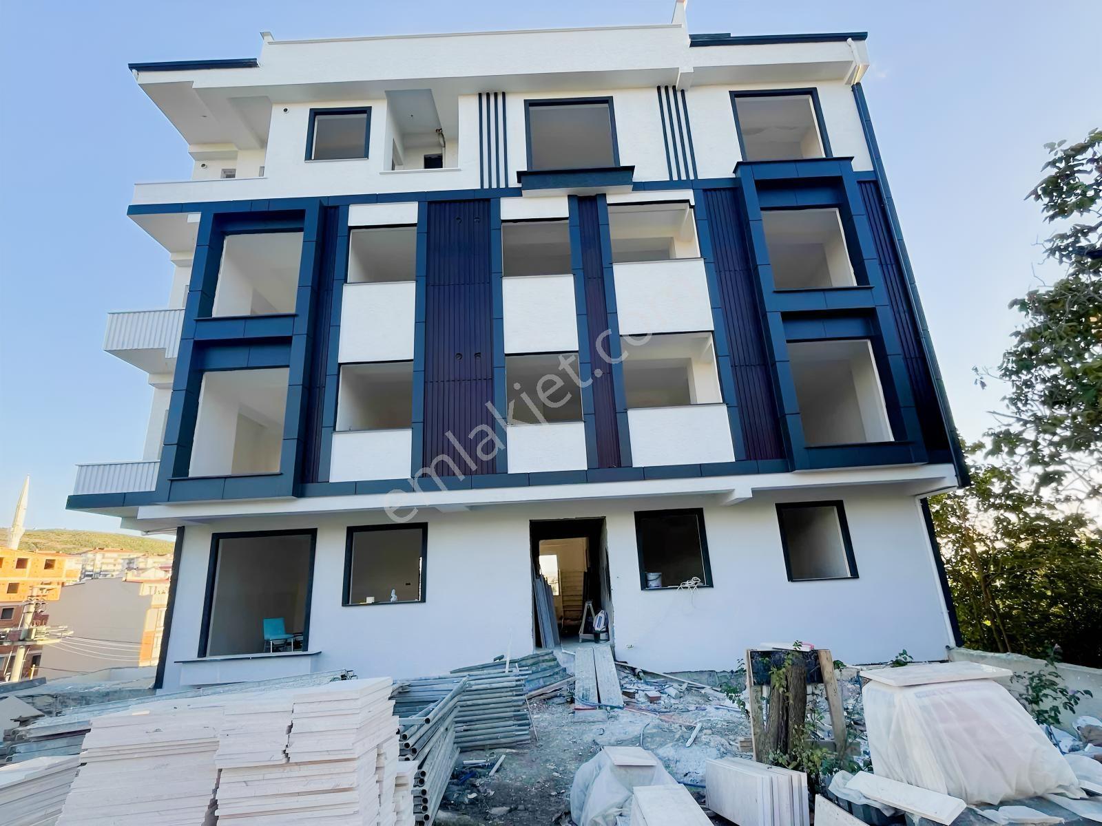 Çayırova Emek Mahallesinde 2+1 Satılık Daire