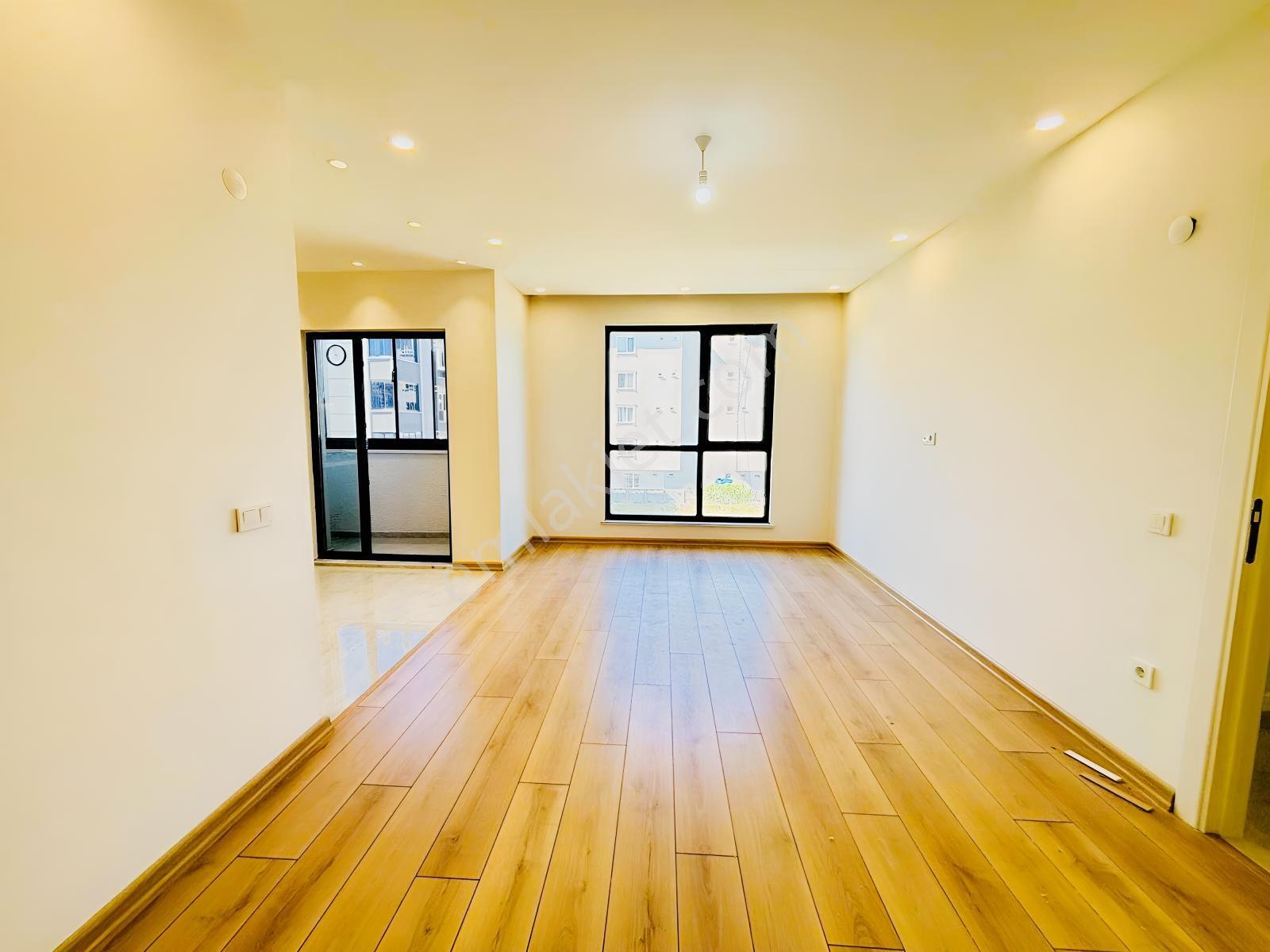Güven'den Emsalsiz Kombi Ankastre Kapalı Cam Balkon Takılı 2+0 — fotoğraf 2