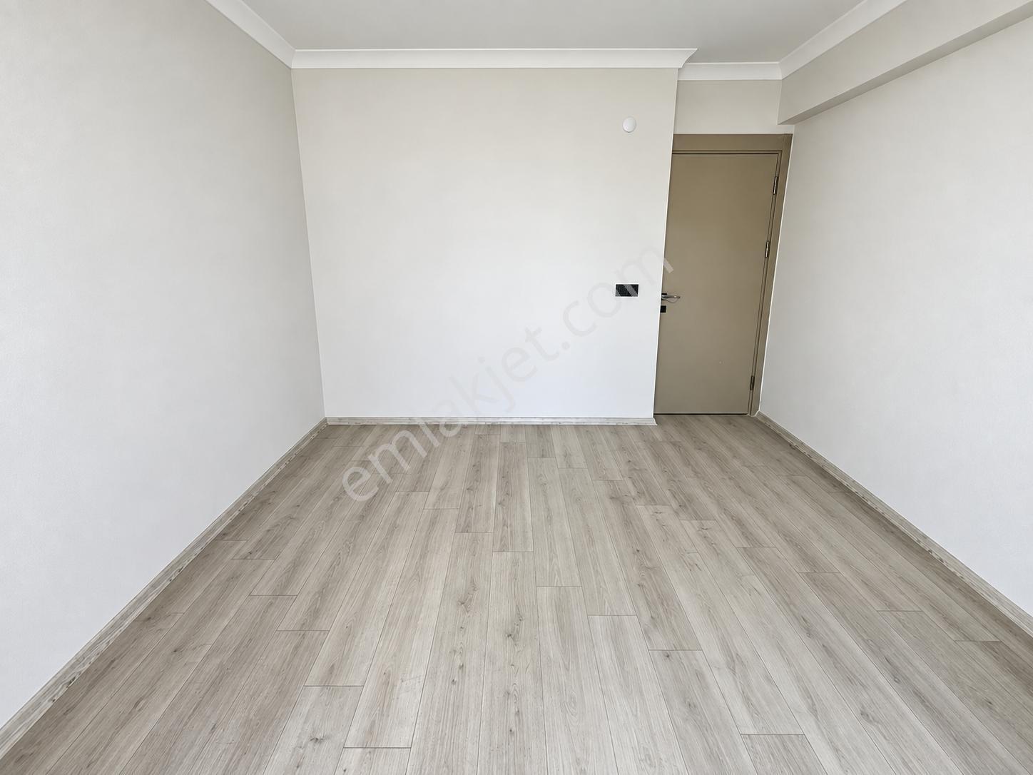 Zeki Emlak'tan Muradiye'de Satılık 2+1 Kapalı Mutfak Sıfır Daire — fotoğraf 15