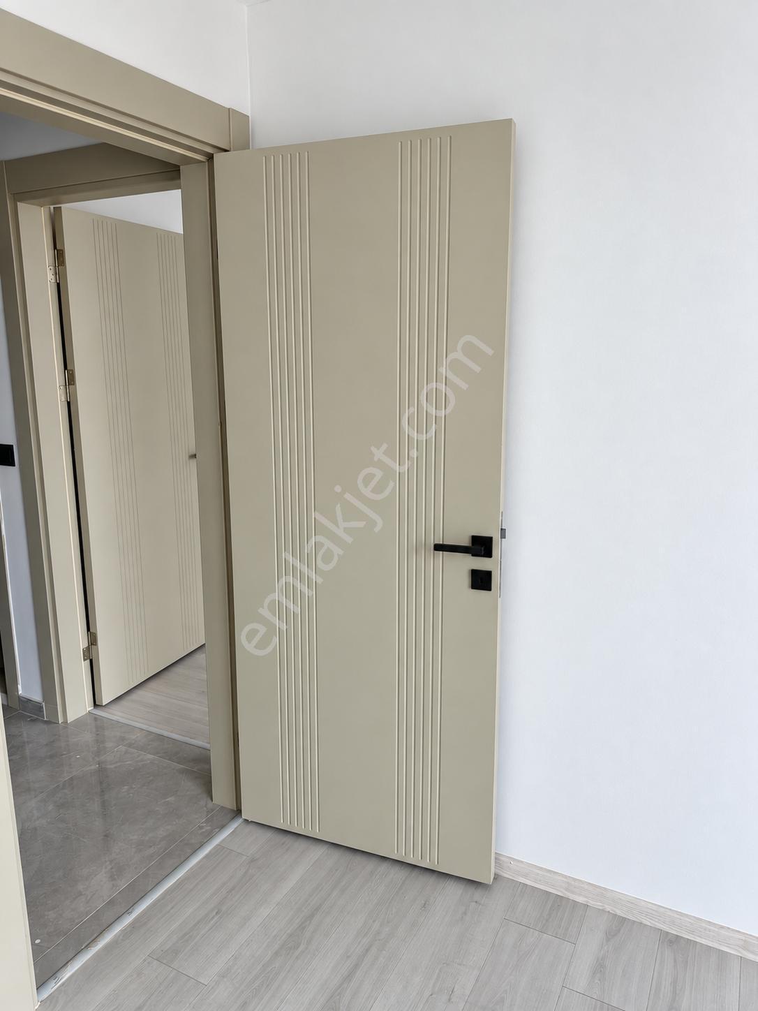 Zeki Emlak'tan Muradiye'de Satılık 2+1 Kapalı Mutfak Sıfır Daire — fotoğraf 17