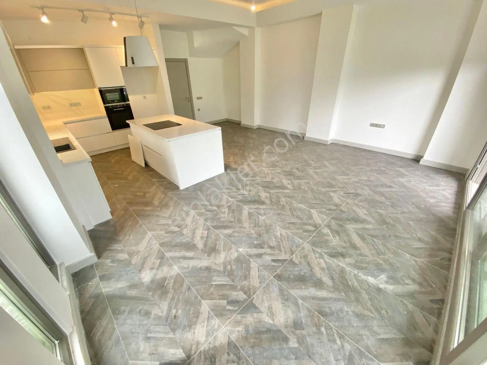 Pera Dan Güre De 110 M2 Oturum Alt Kat Ta 2 Odalı Bağımsız Şahane Müstakil — fotoğraf 3