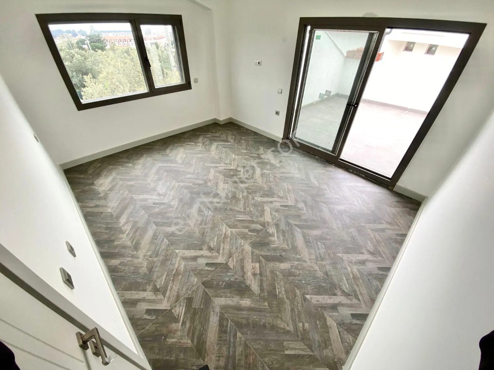 Pera Dan Güre De 110 M2 Oturum Alt Kat Ta 2 Odalı Bağımsız Şahane Müstakil — fotoğraf 10