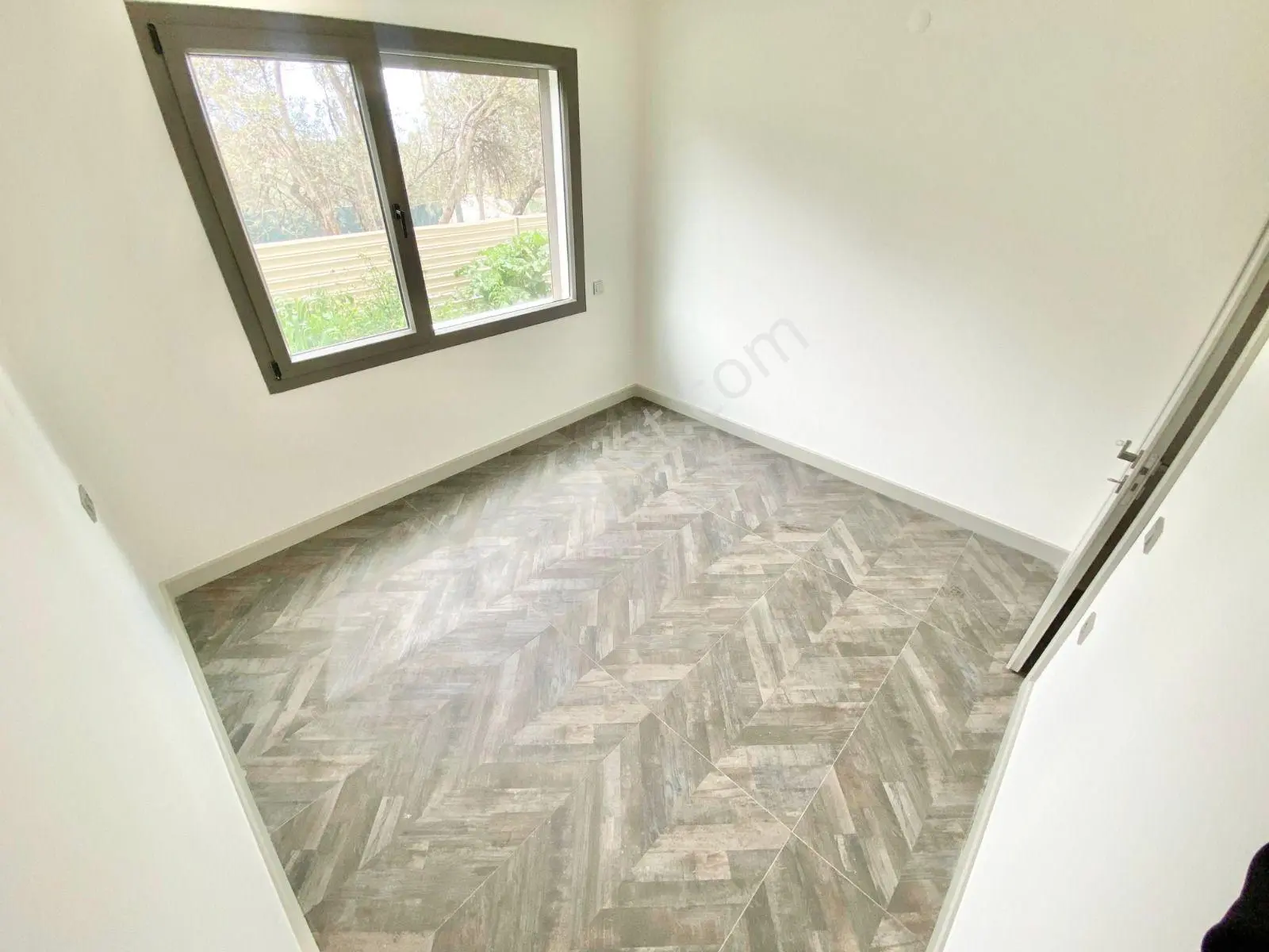 Pera Dan Güre De 110 M2 Oturum Alt Kat Ta 2 Odalı Bağımsız Şahane Müstakil — fotoğraf 16