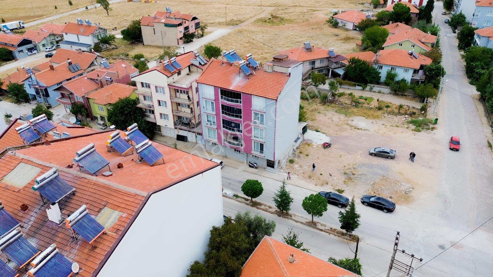 Eşme Üç Eylül Mah. Atatürk Bulvarı Üzeri 160 M² 3+1 Süper Lüks D — fotoğraf 3