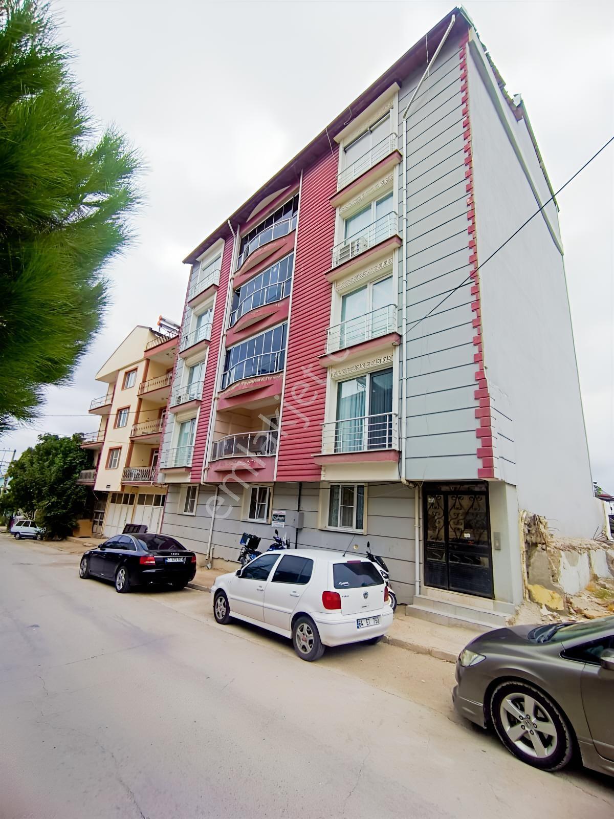 Eşme Üç Eylül Mah. Atatürk Bulvarı Üzeri 160 M² 3+1 Süper Lüks D — fotoğraf 9