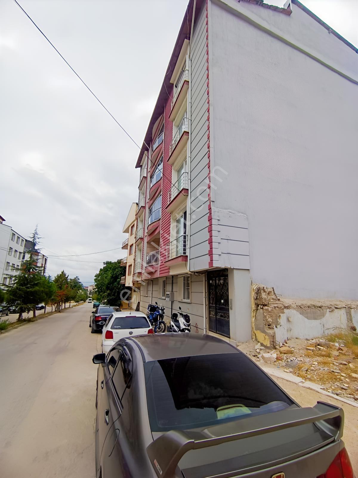 Eşme Üç Eylül Mah. Atatürk Bulvarı Üzeri 160 M² 3+1 Süper Lüks D — fotoğraf 13
