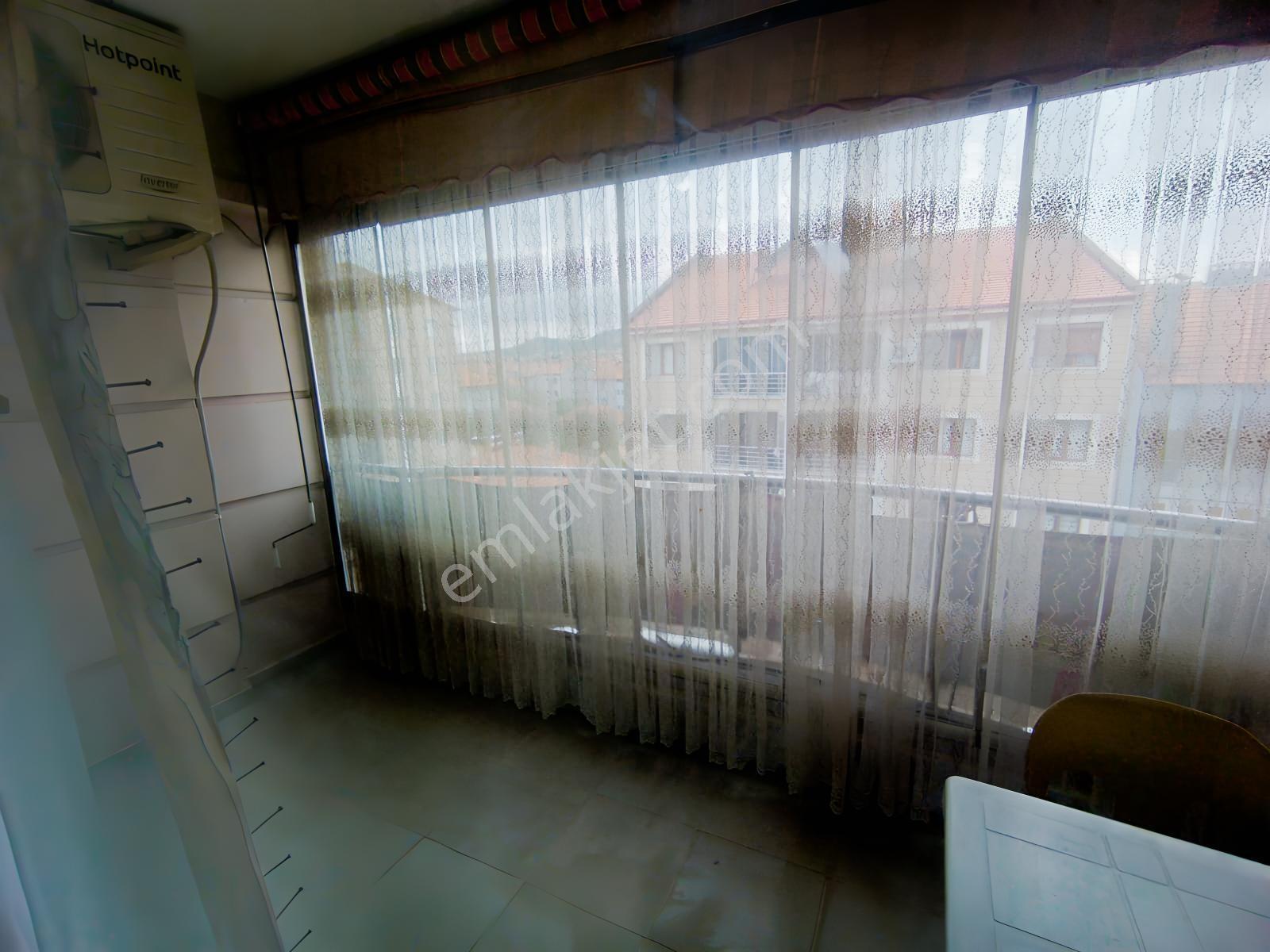 Eşme Üç Eylül Mah. Atatürk Bulvarı Üzeri 160 M² 3+1 Süper Lüks D — fotoğraf 19
