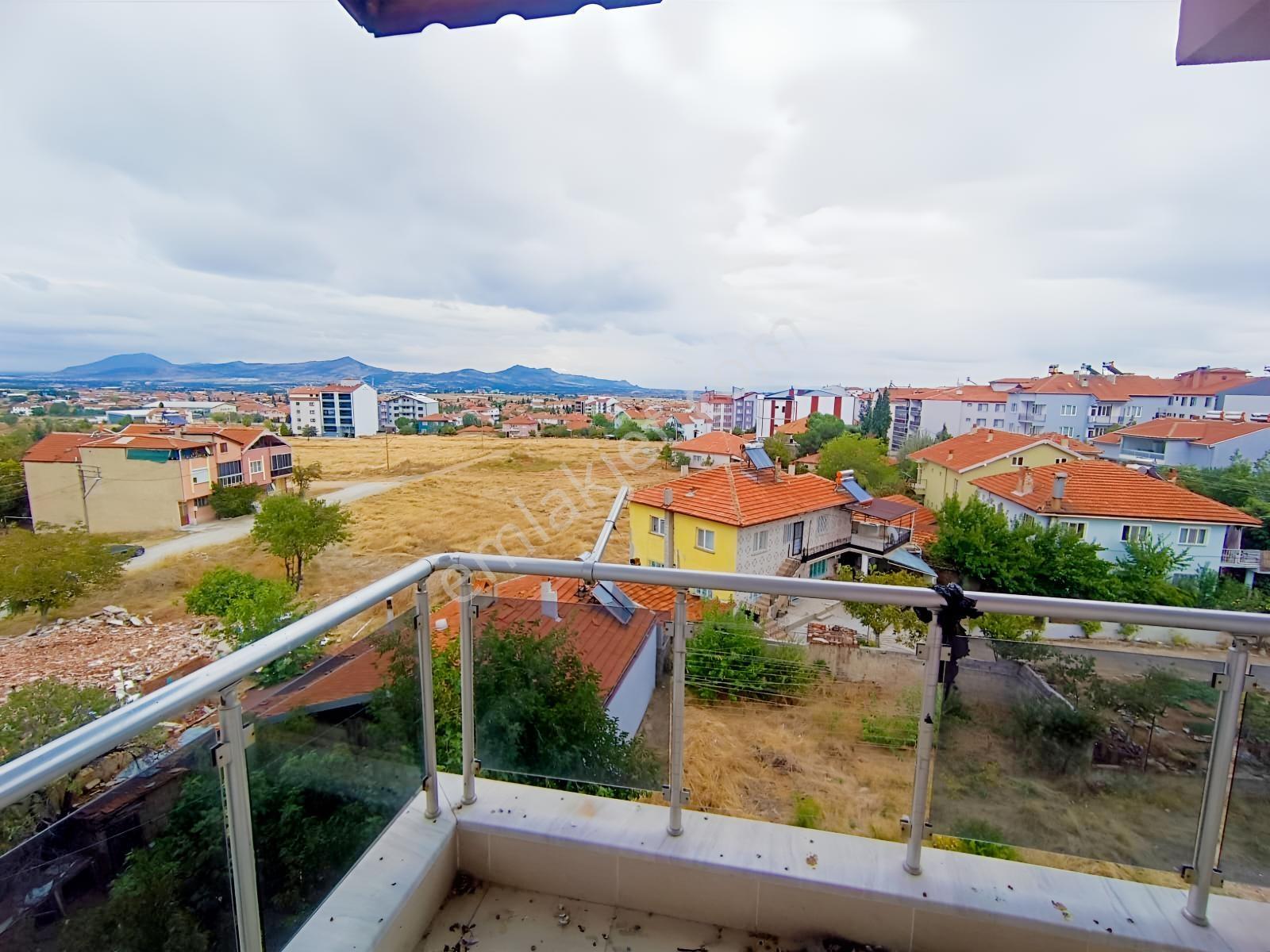 Eşme Üç Eylül Mah. Atatürk Bulvarı Üzeri 160 M² 3+1 Süper Lüks D — fotoğraf 33