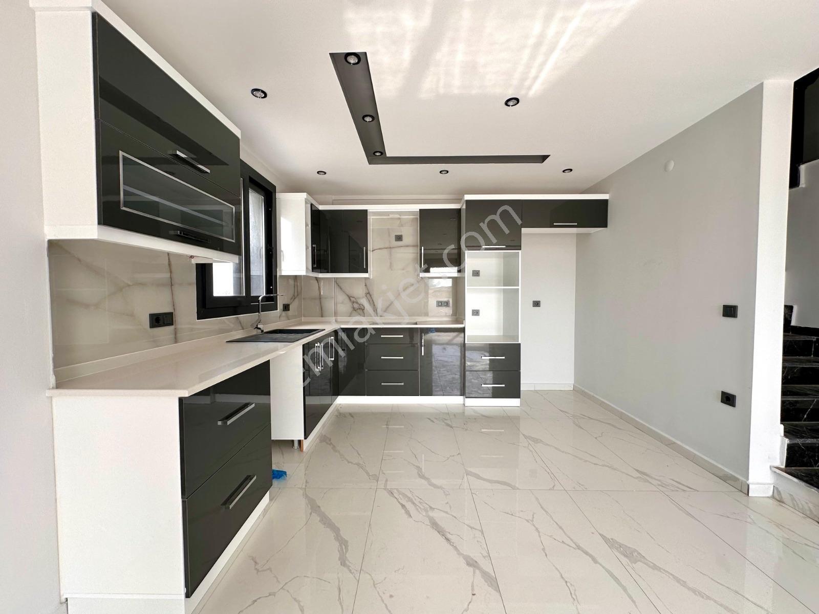 Didim’de Satılık Havuzlu Deniz Manzaralı Sıfır 3+1 Villa — fotoğraf 26