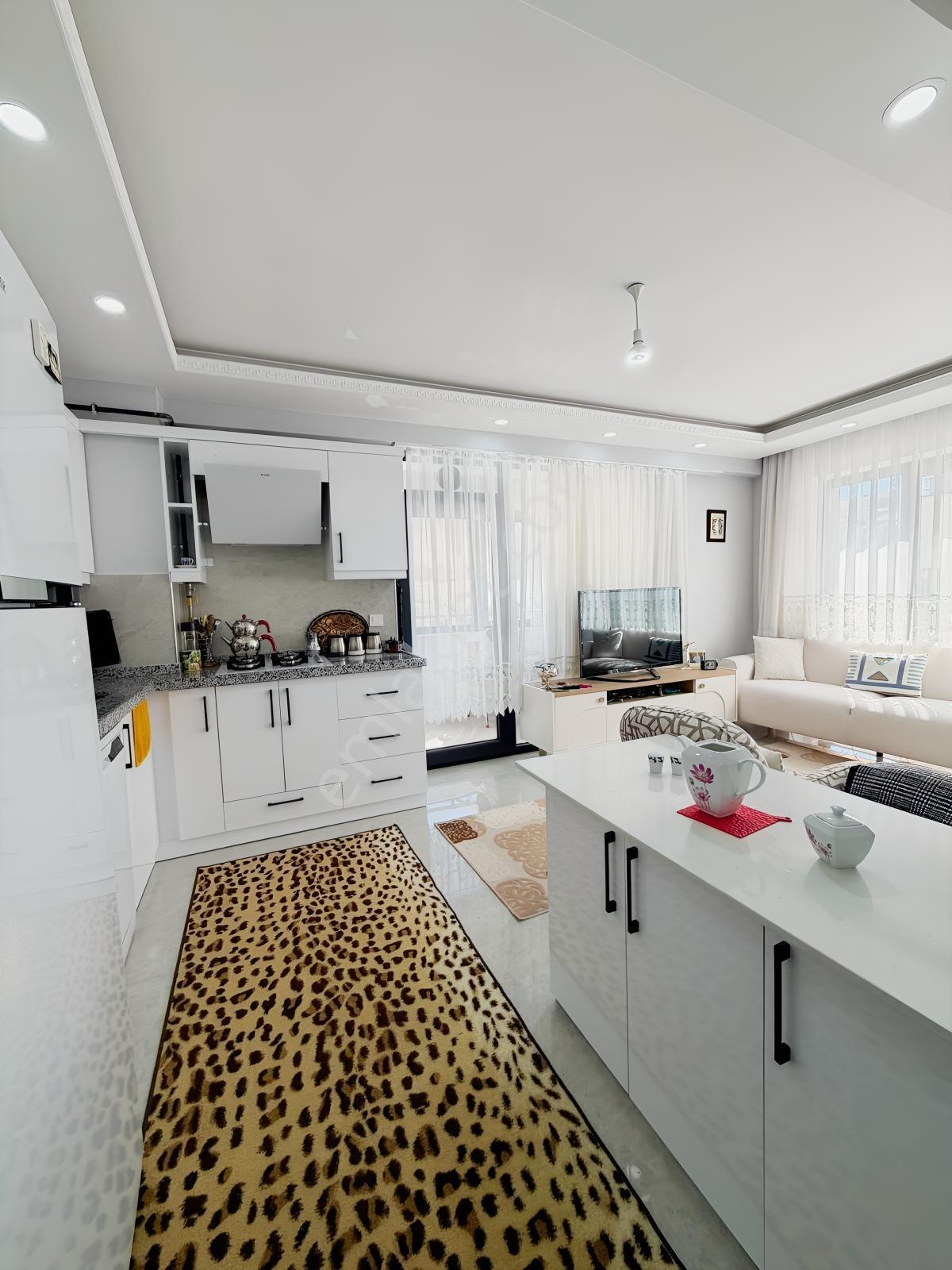 Bandırma Mavi Emlaktan 1+1 Yüksek Giriş Lüks Satılık Daire — fotoğraf 7