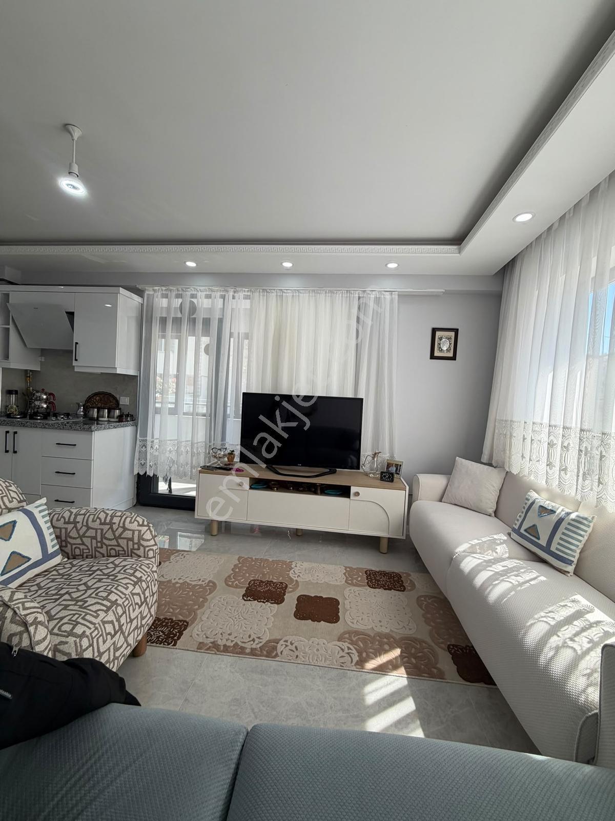 Bandırma Mavi Emlaktan 1+1 Yüksek Giriş Lüks Satılık Daire — fotoğraf 12
