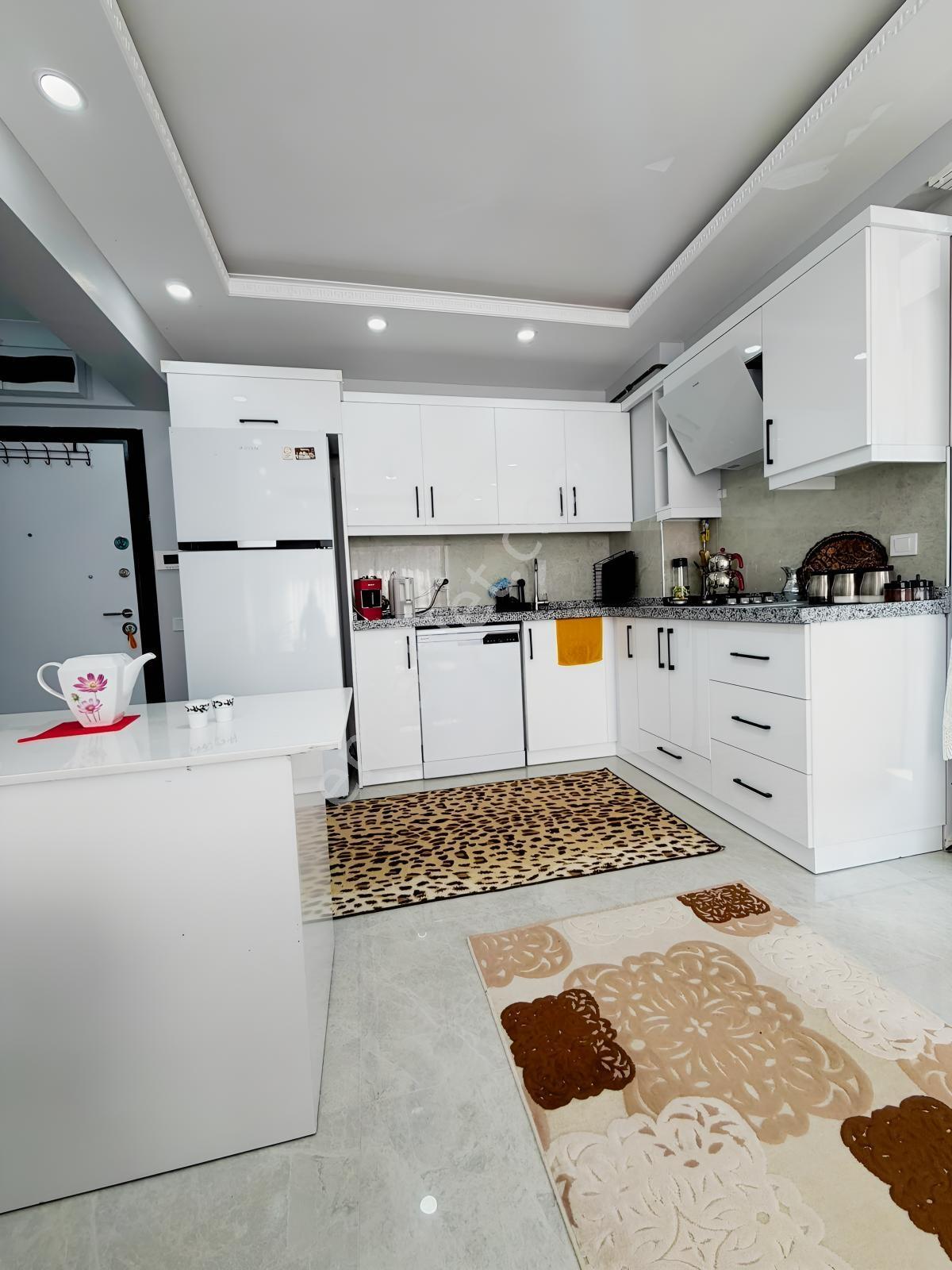 Bandırma Mavi Emlaktan 1+1 Yüksek Giriş Lüks Satılık Daire — fotoğraf 15