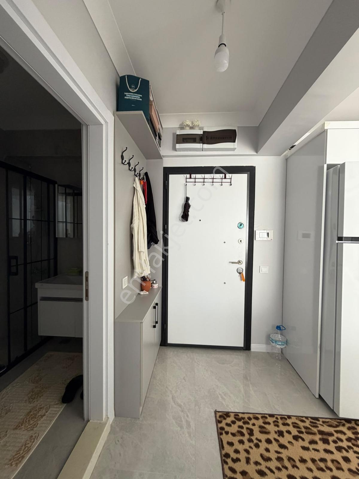 Bandırma Mavi Emlaktan 1+1 Yüksek Giriş Lüks Satılık Daire — fotoğraf 24