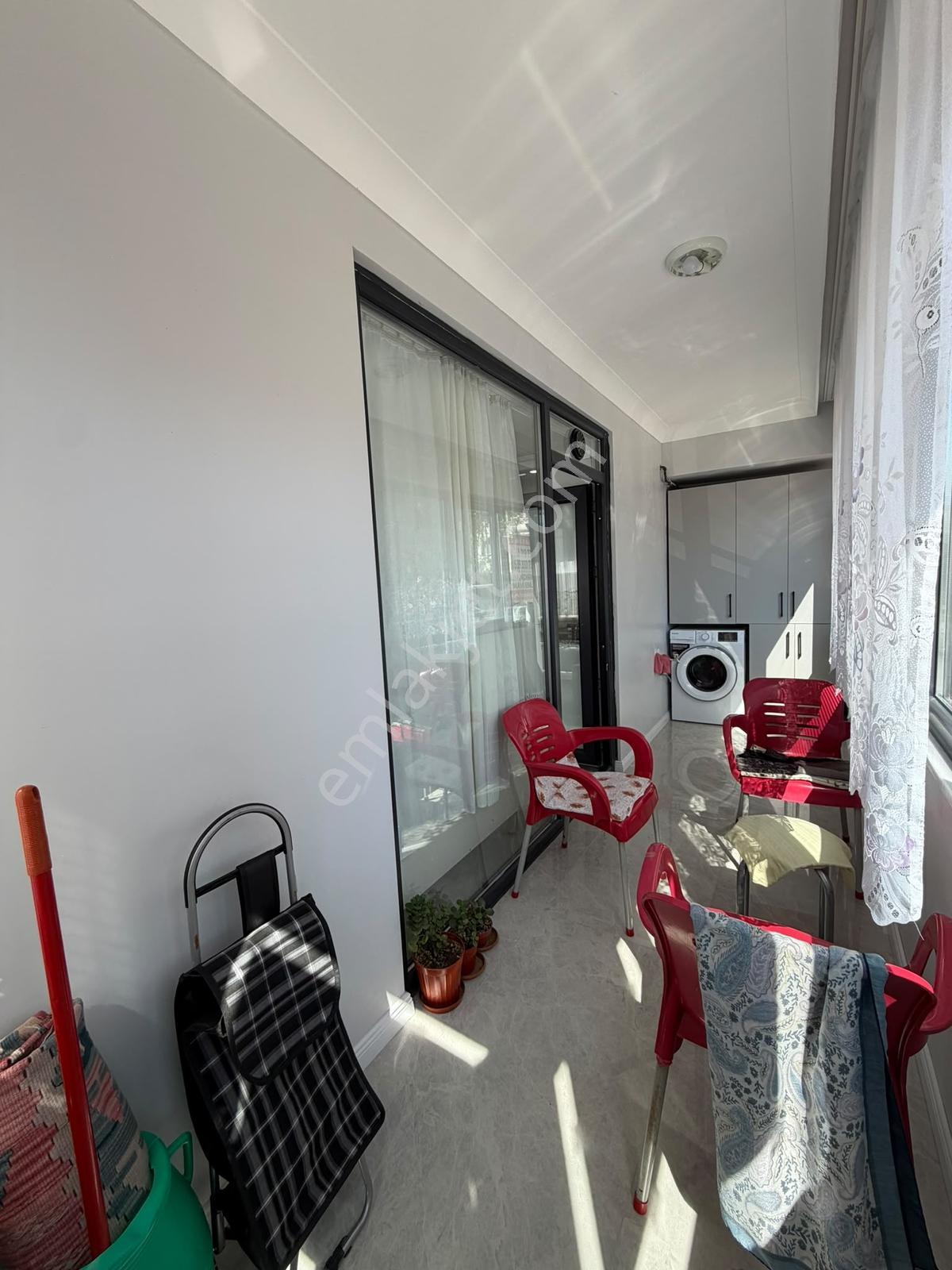 Bandırma Mavi Emlaktan 1+1 Yüksek Giriş Lüks Satılık Daire — fotoğraf 34