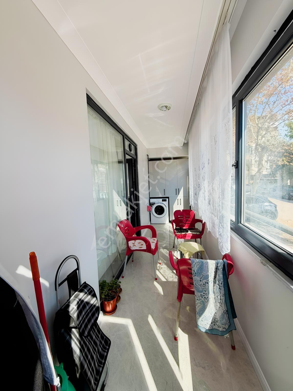 Bandırma Mavi Emlaktan 1+1 Yüksek Giriş Lüks Satılık Daire — fotoğraf 35