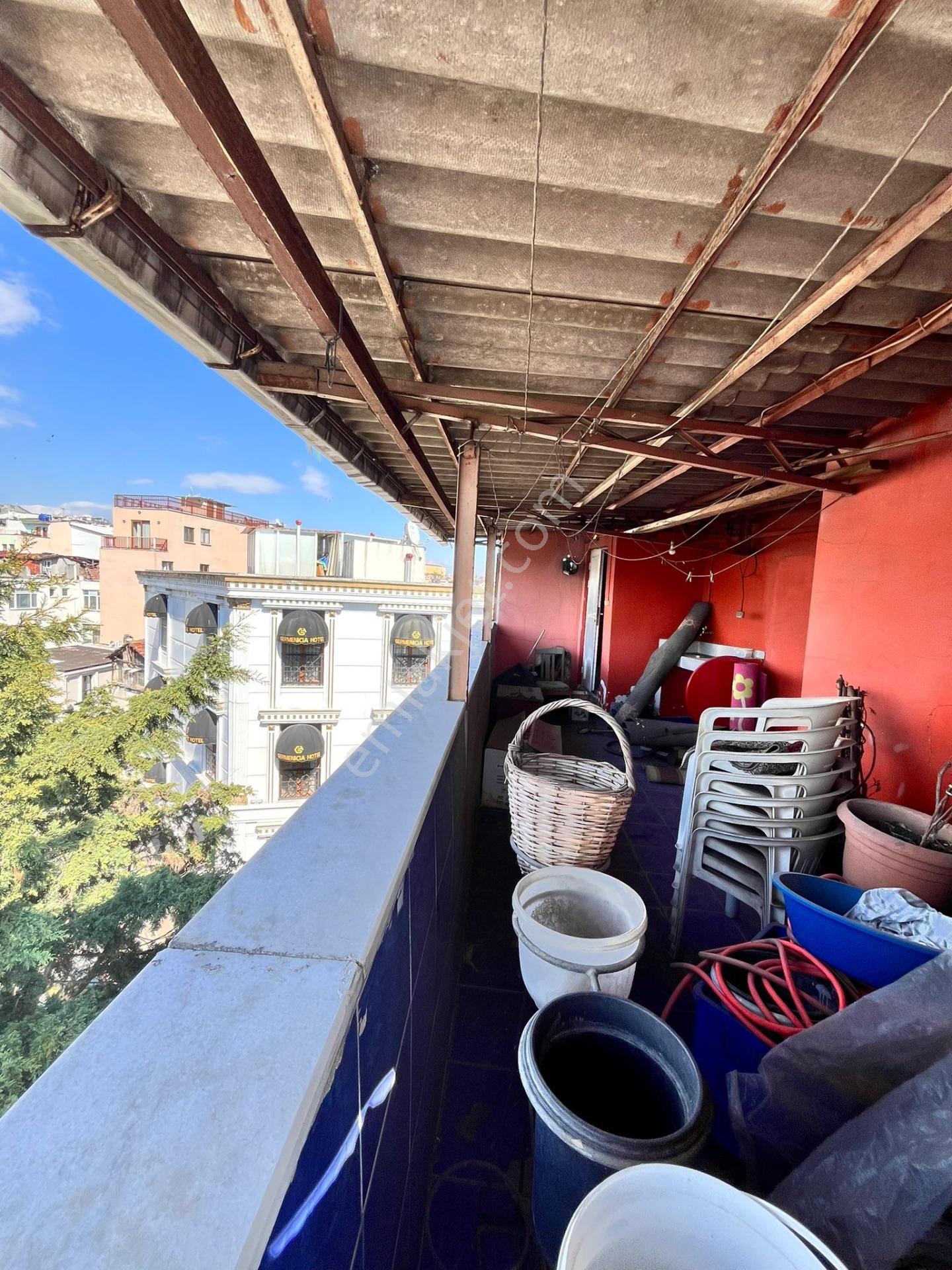 Tarihi Yarımada’da Yüksek Getirili | Turistik Deniz Gören Satılık Komple Bina — fotoğraf 9