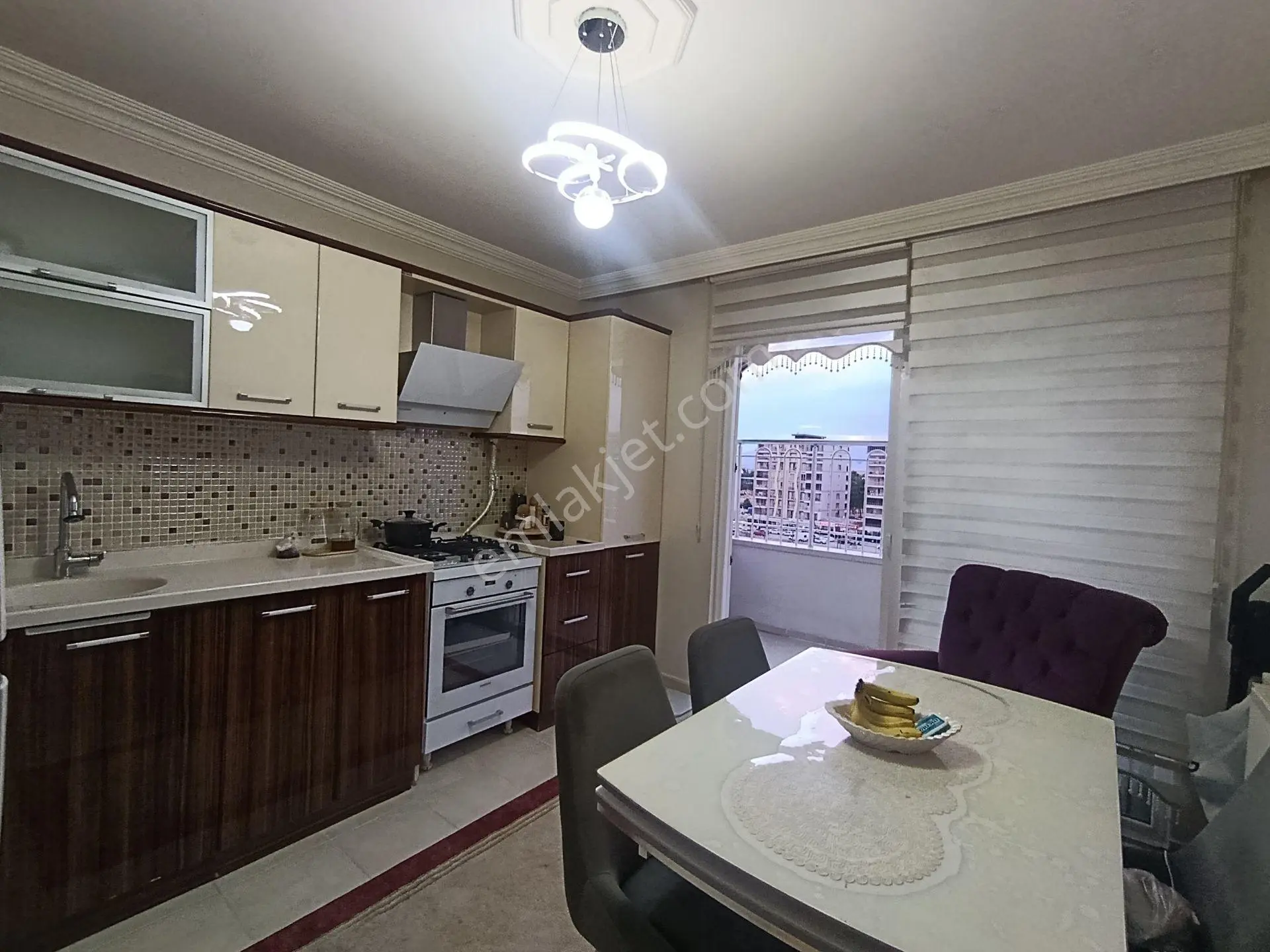 Altınşehir Mahallesi'Nde Satılık 3+1 Şehir Manzaralı Daire