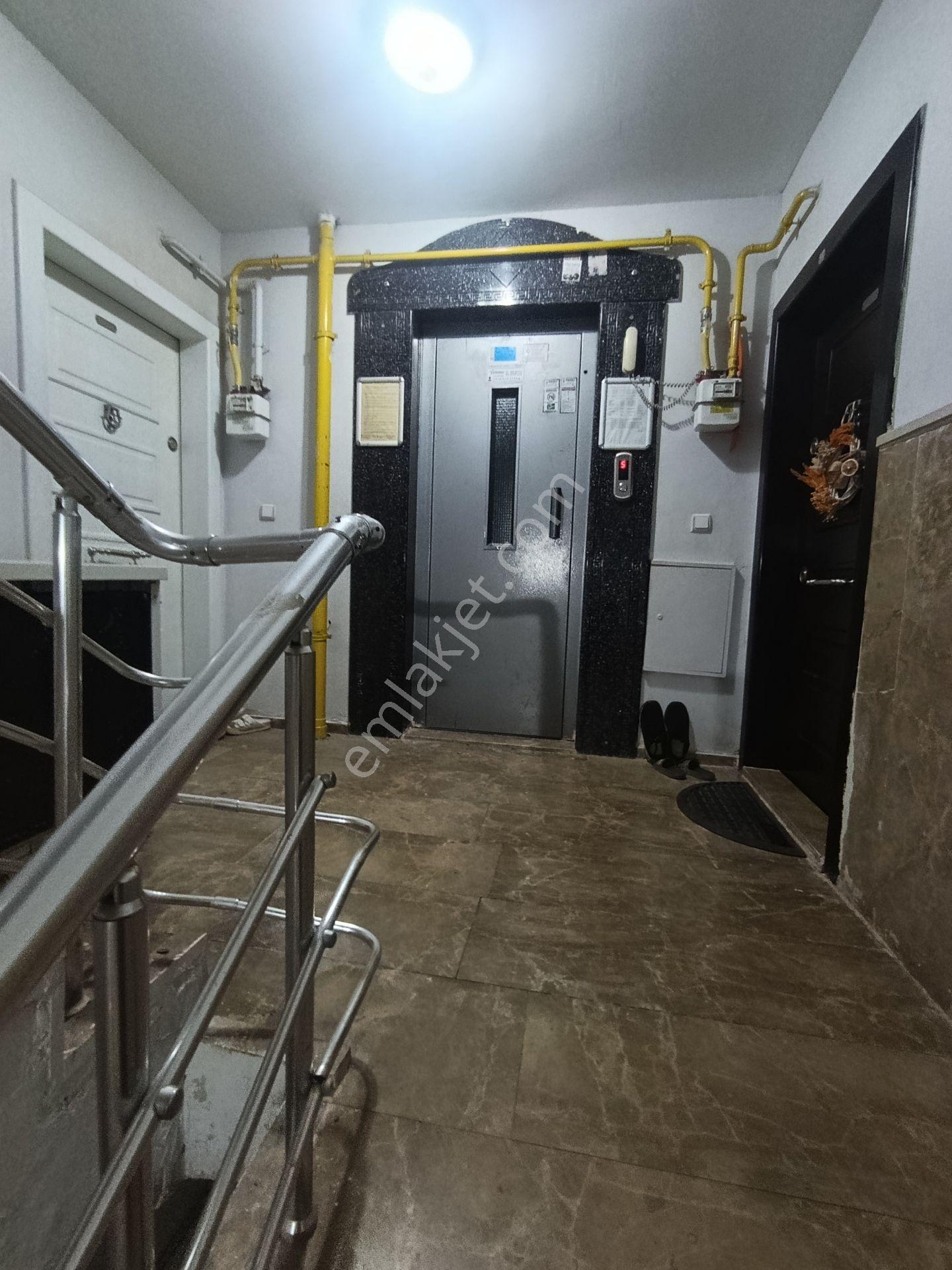 Altınşehir Mahallesi'nde Satılık 3+1 Şehir Manzaralı Daire — fotoğraf 17
