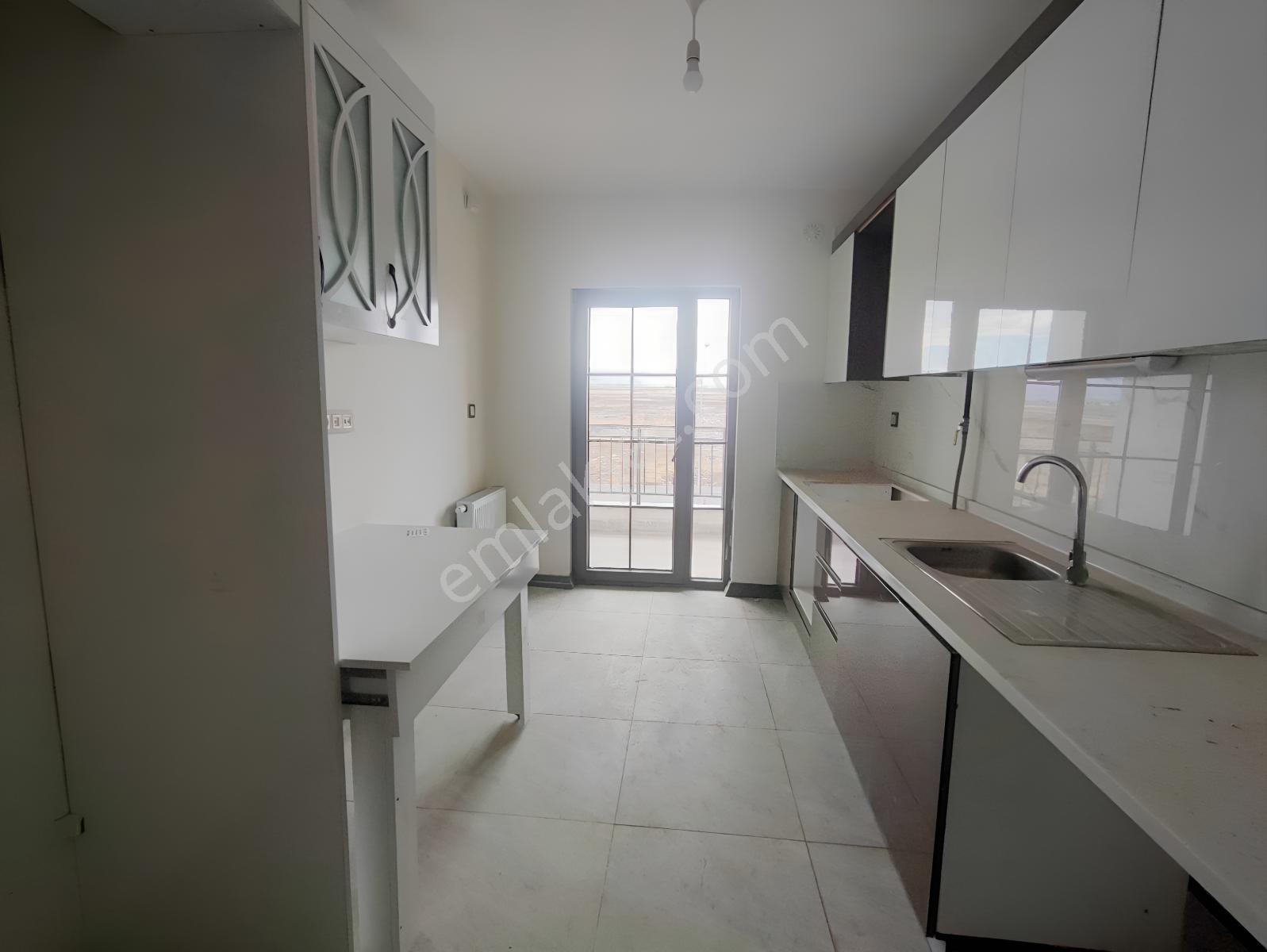 Oğlaklı Tokide Satılık 2+1 Daire — fotoğraf 9