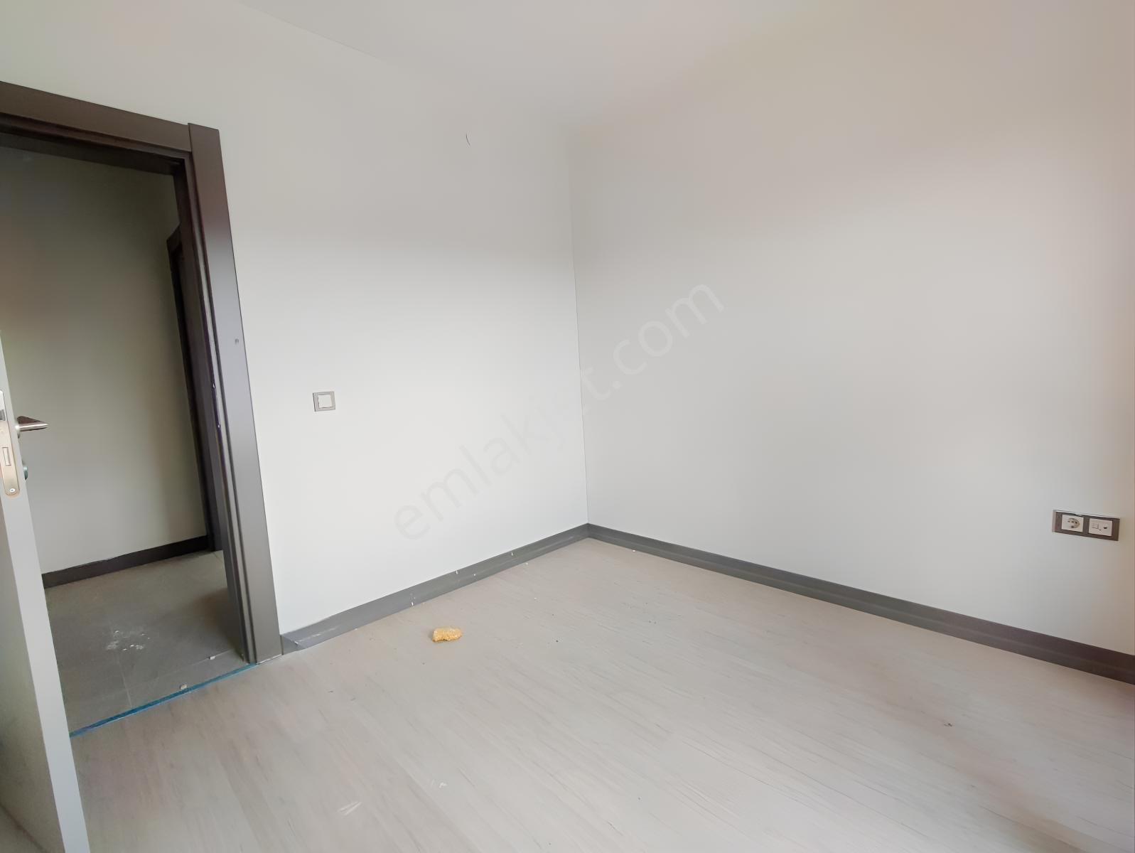 Oğlaklı Tokide Satılık 2+1 Daire — fotoğraf 10