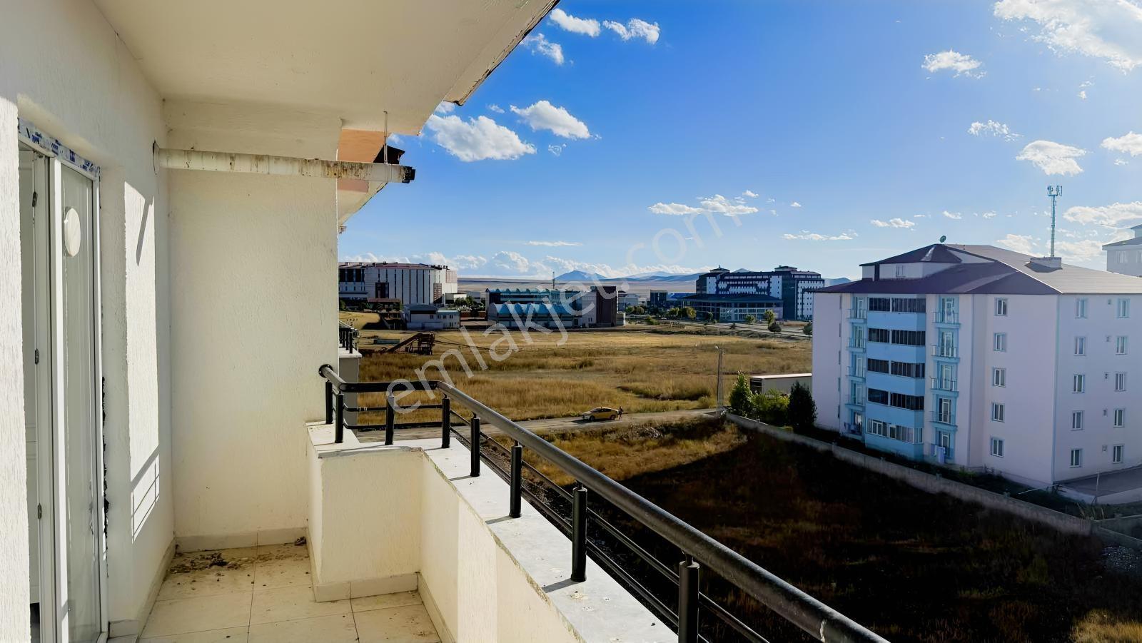 Emlak Kılavuzu'ndan Satılık Fırsat 3+1 Daire — fotoğraf 6