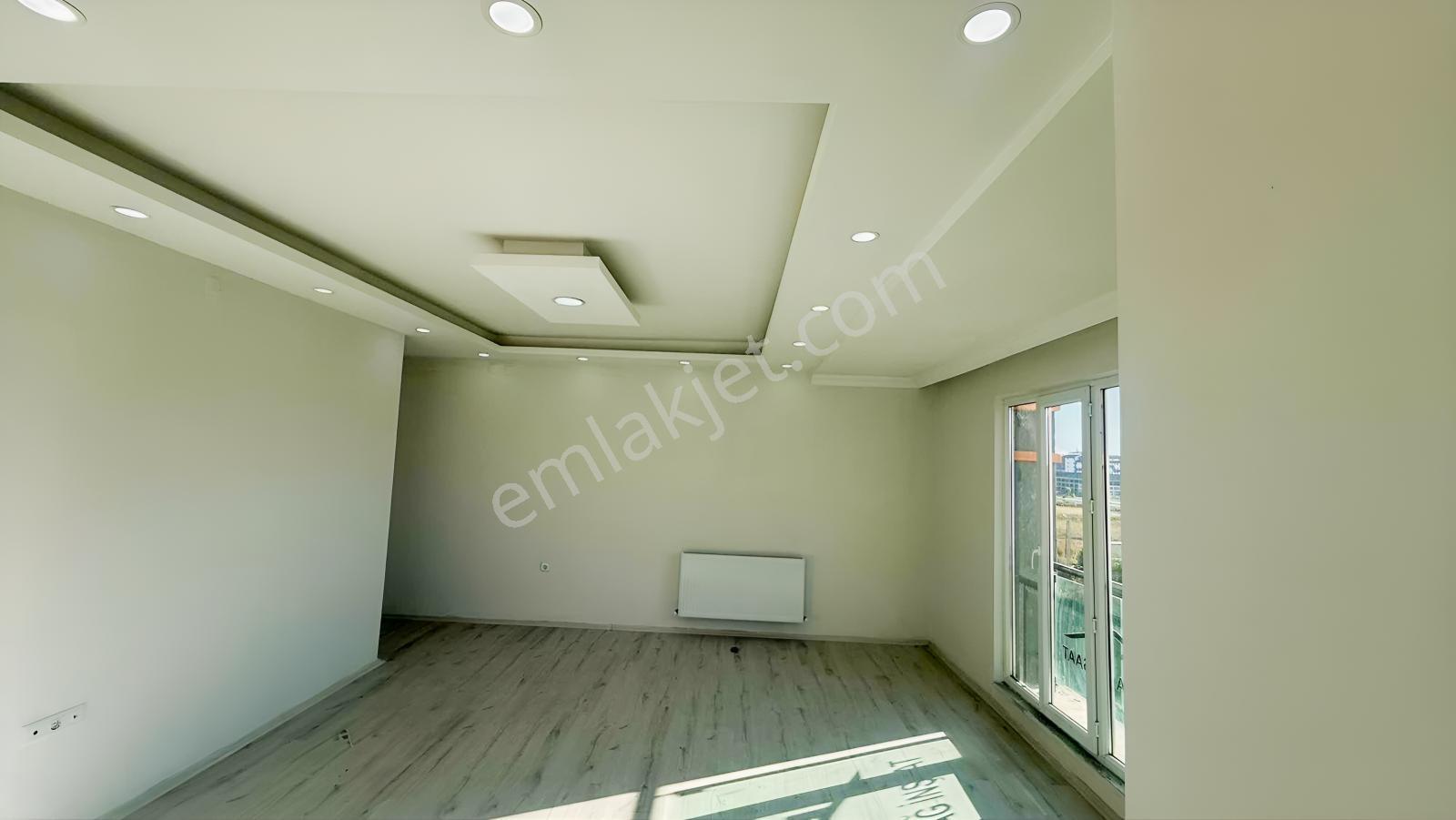 Emlak Kılavuzu'ndan Satılık Fırsat 3+1 Daire — fotoğraf 21