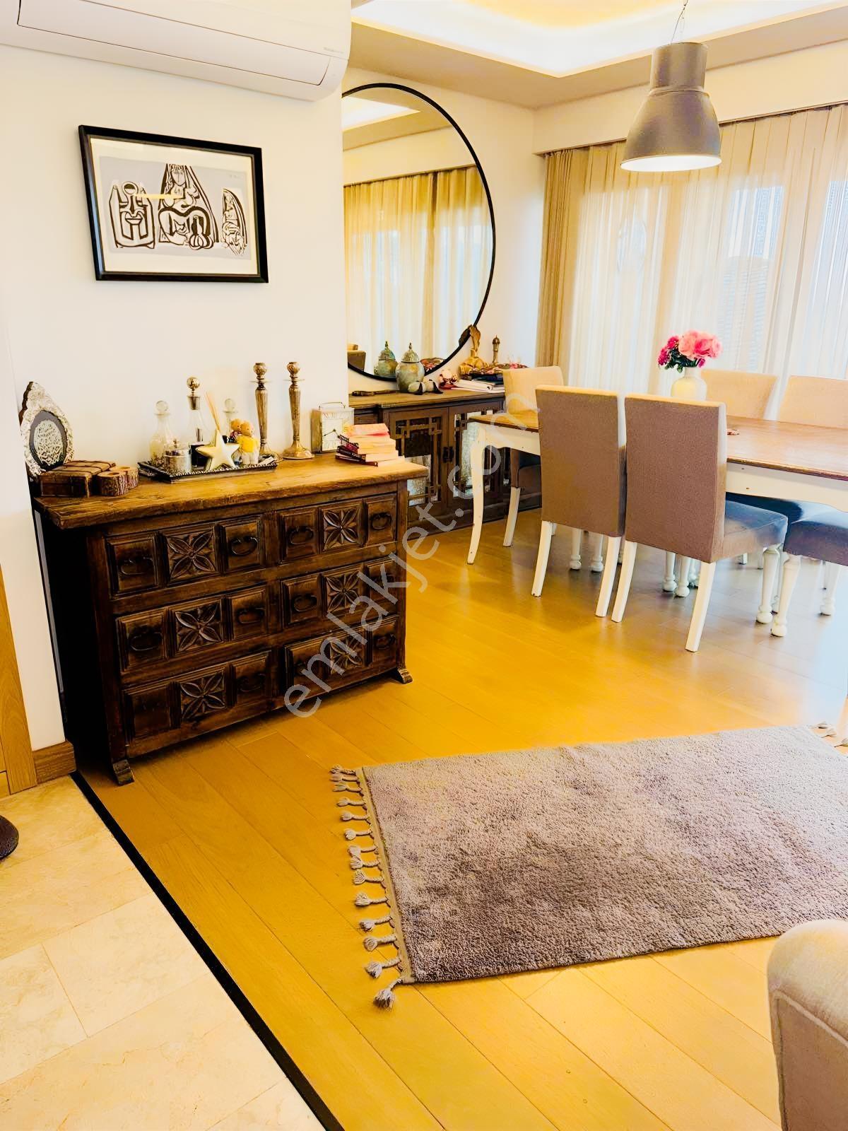 Olive Sarıyer Evleri'nde 4+1 Manzaralı Teraslı Satılık Daire — fotoğraf 4