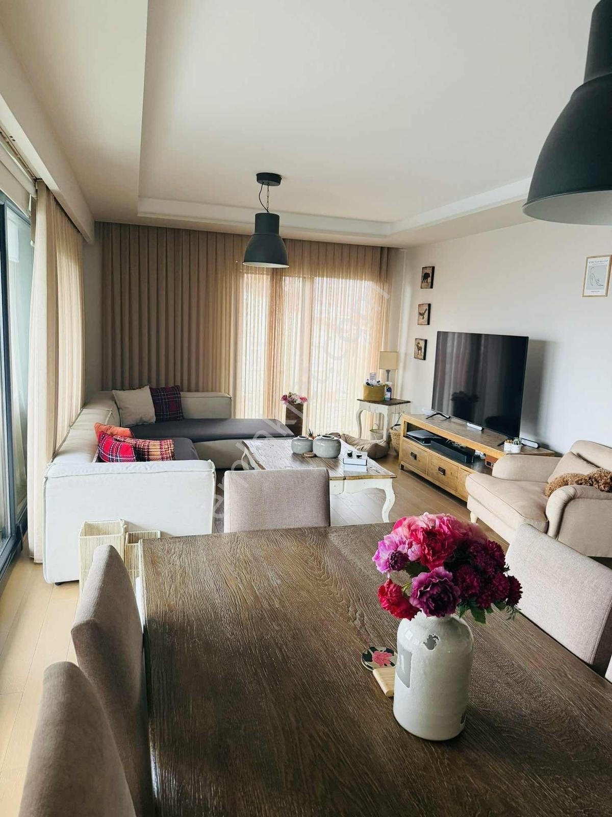 Olive Sarıyer Evleri'nde 4+1 Manzaralı Teraslı Satılık Daire — fotoğraf 20