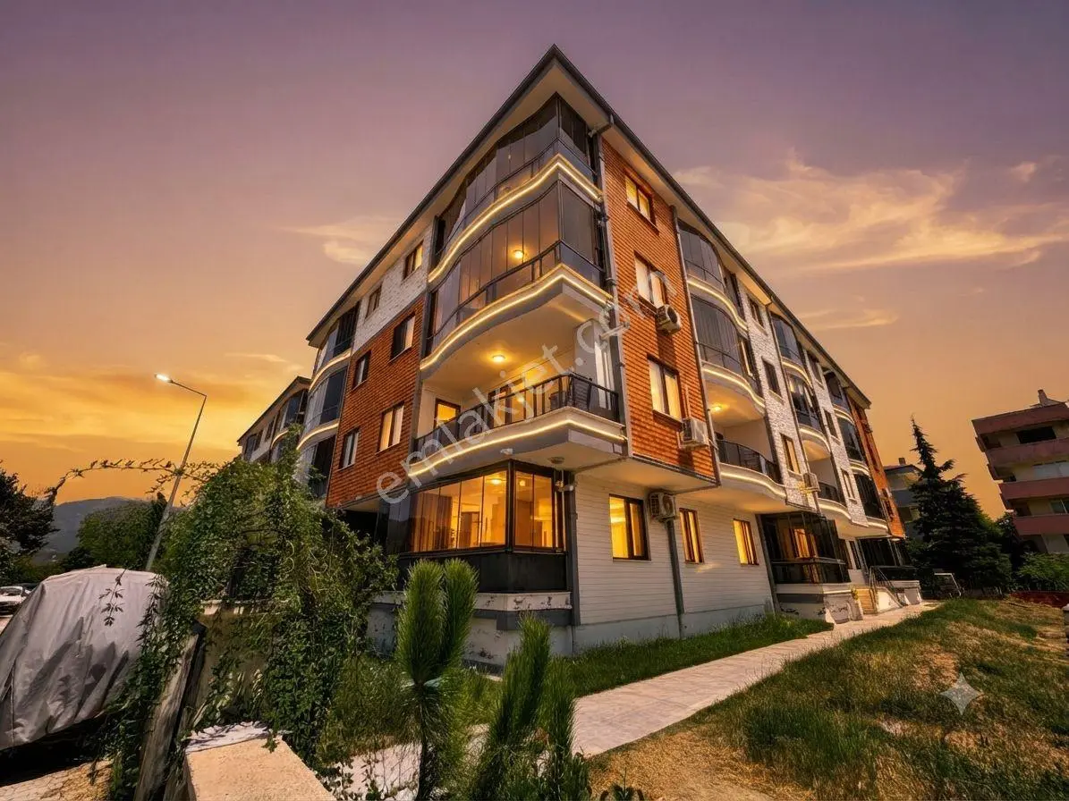 Aktif'ten Akçay'da Satılık En Nezih Muhitte Kombili Harika Fırsat 1+1 Daire — fotoğraf 3