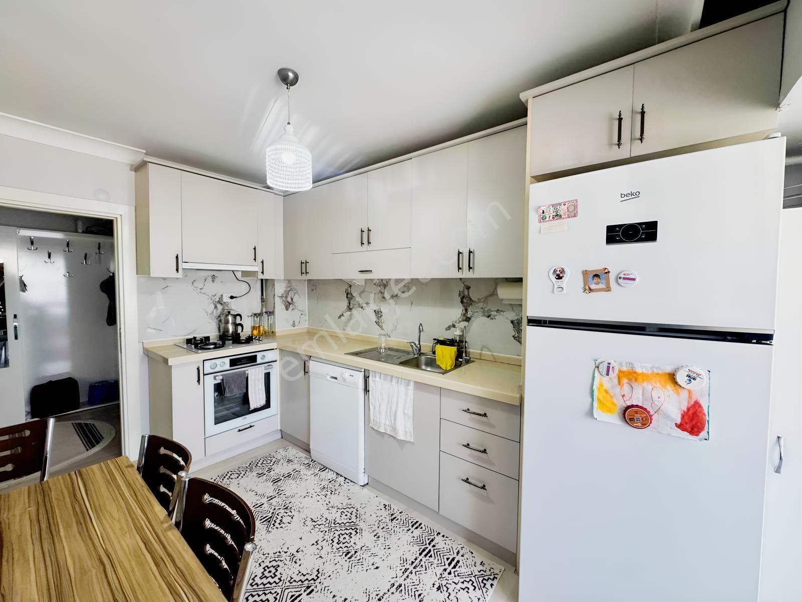 Eminevim - Fuzulev Sistemine Uygun / 3+1 120 M2 Daire!!! — fotoğraf 14