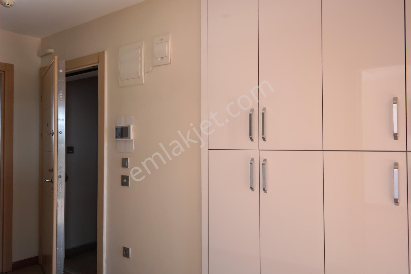 İstasyon Halkalı Divan Göl Ve Kanal Manzaralı 2 +1 Satılık Daire — fotoğraf 18