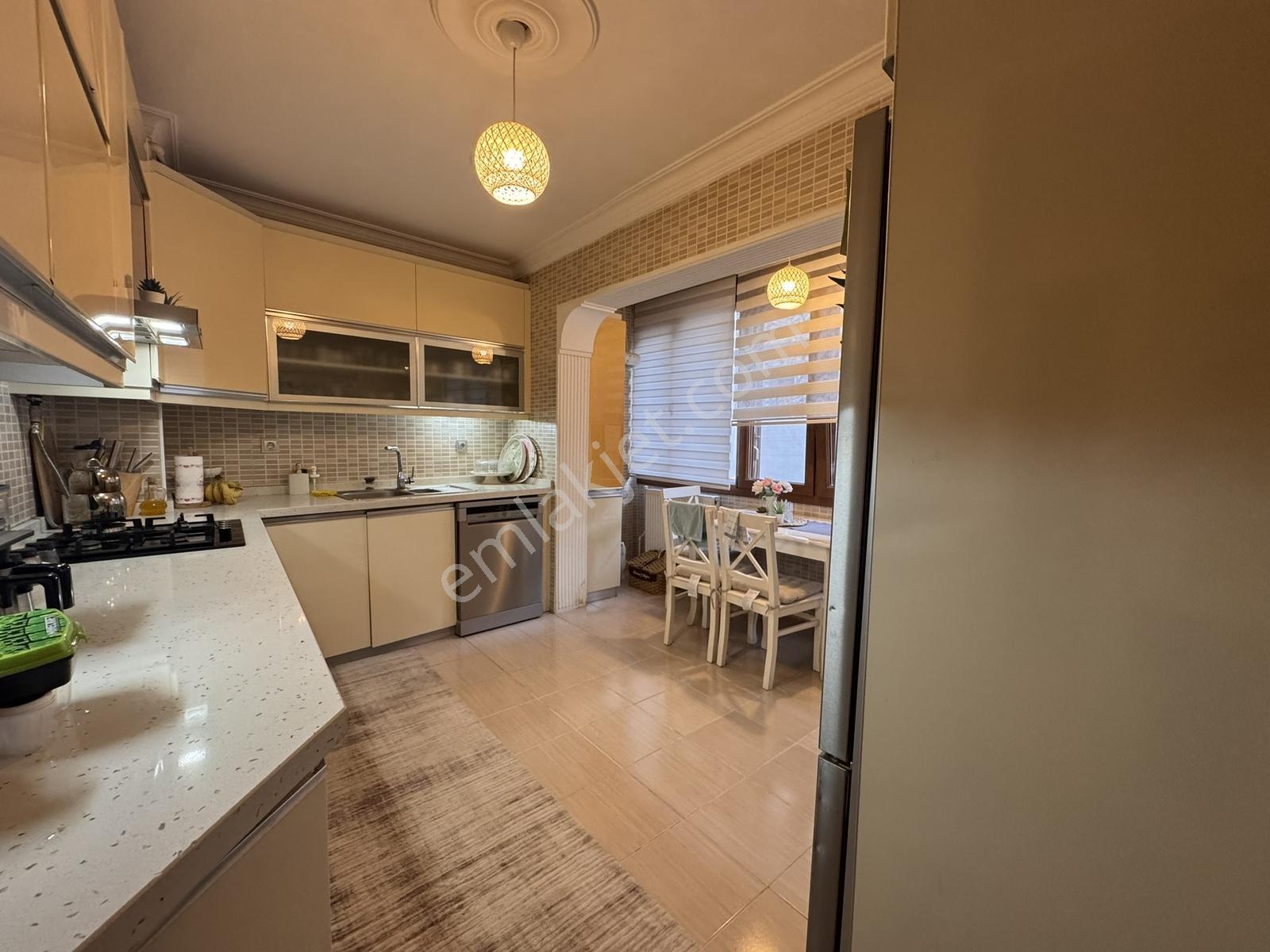 Buca Şirinyer Merkez'de 3+1 Satılık Daire — fotoğraf 11