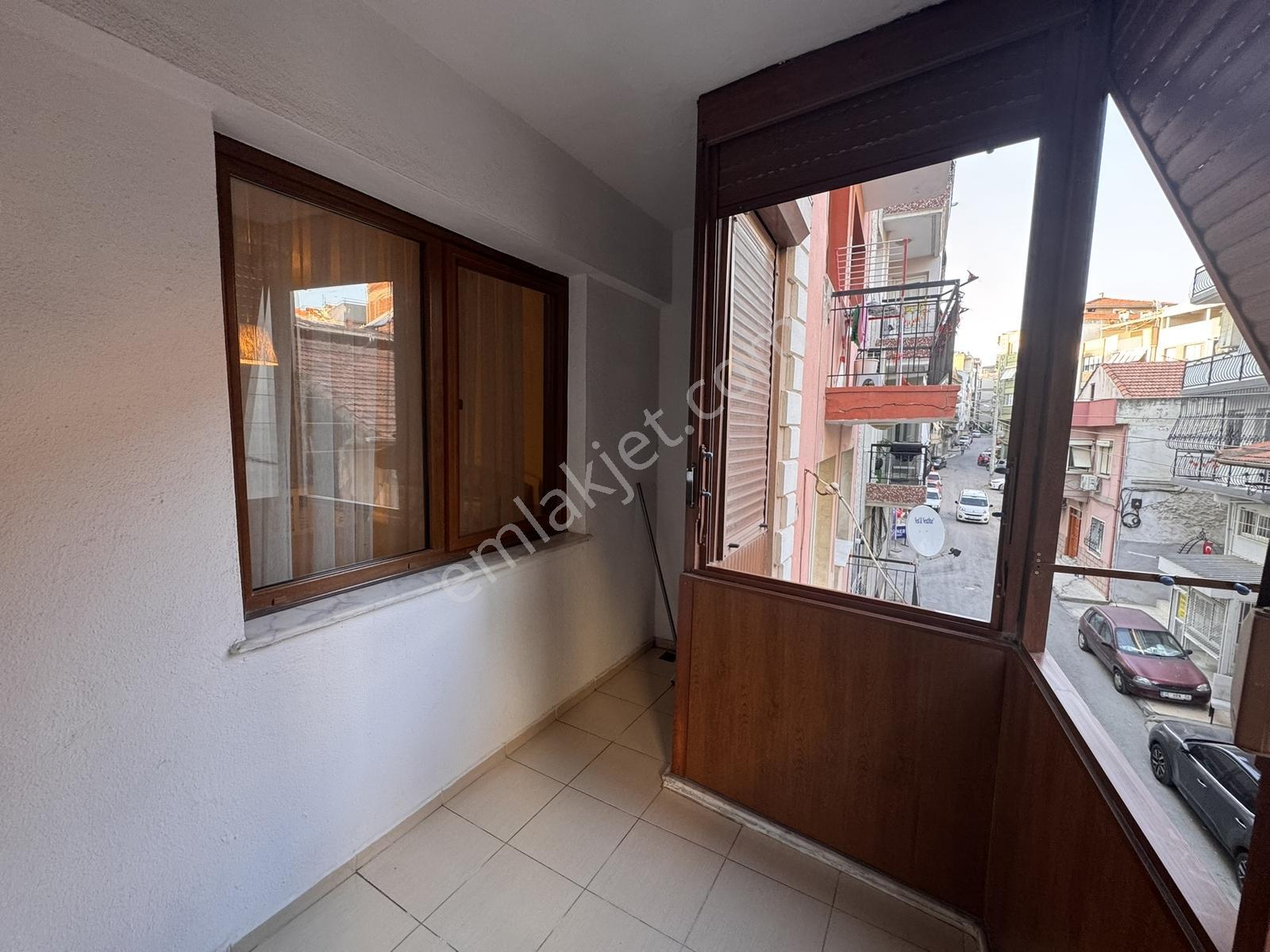 Buca Şirinyer Merkez'de 3+1 Satılık Daire — fotoğraf 23